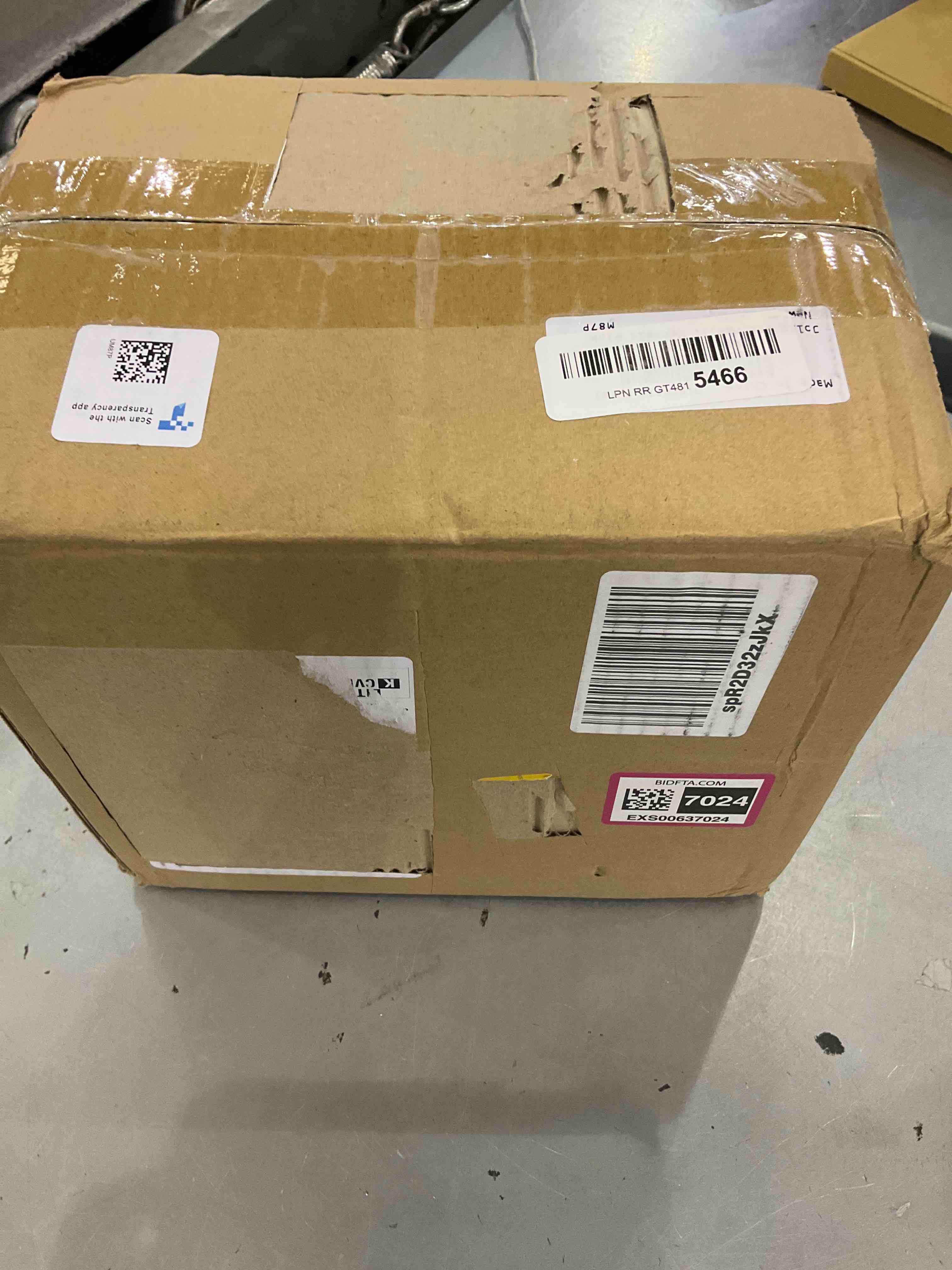 https://s3.amazonaws.com/lotting-images-prod/bidfta/EXS00637024_1694804933654.jpeg