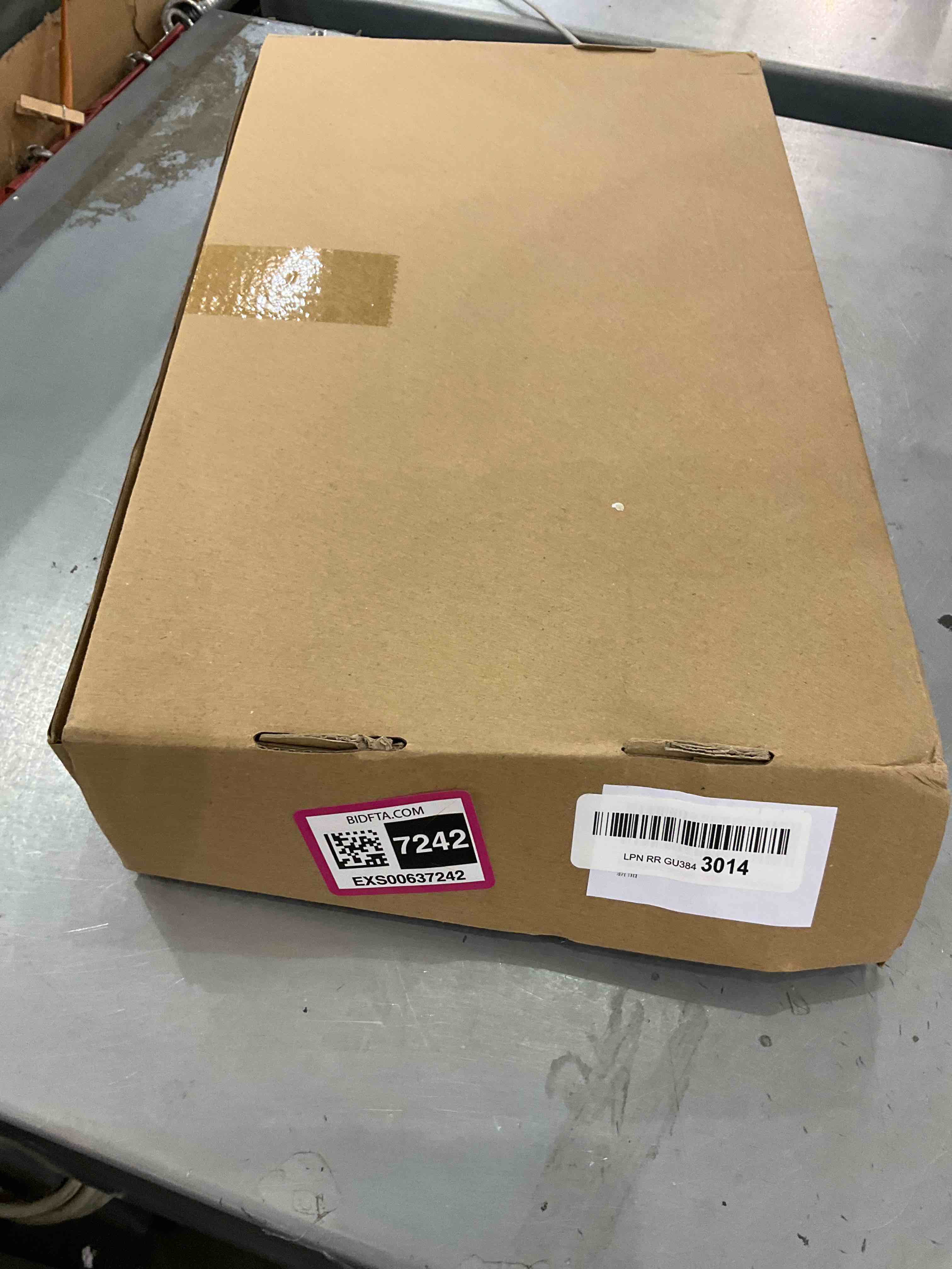 https://s3.amazonaws.com/lotting-images-prod/bidfta/EXS00637242_1695062535747.jpeg