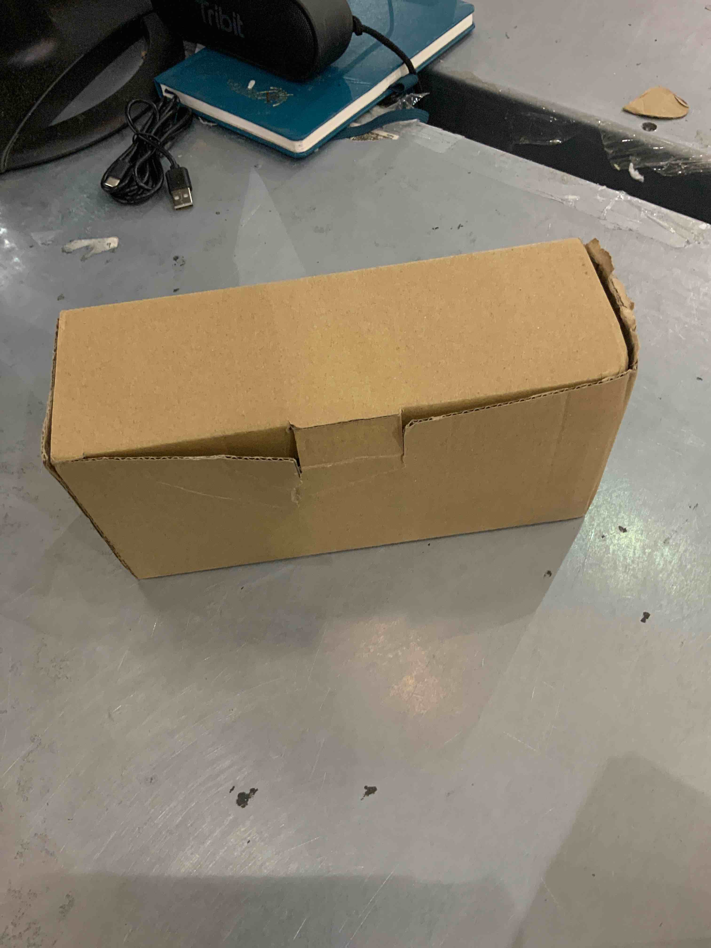 https://s3.amazonaws.com/lotting-images-prod/bidfta/EXS00637629_1694526849252.jpeg