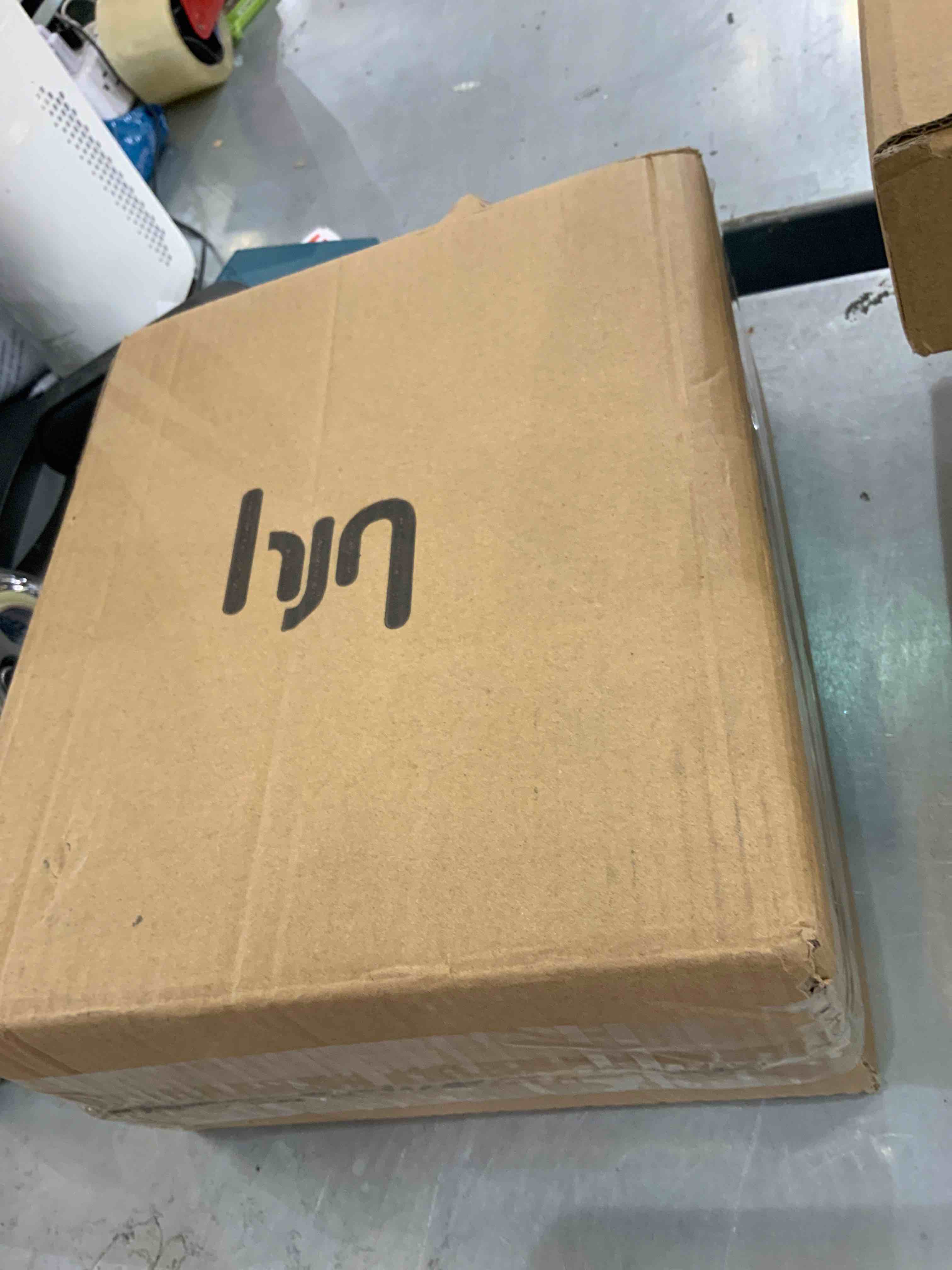 https://s3.amazonaws.com/lotting-images-prod/bidfta/EXS00637973_1694618899242.jpeg