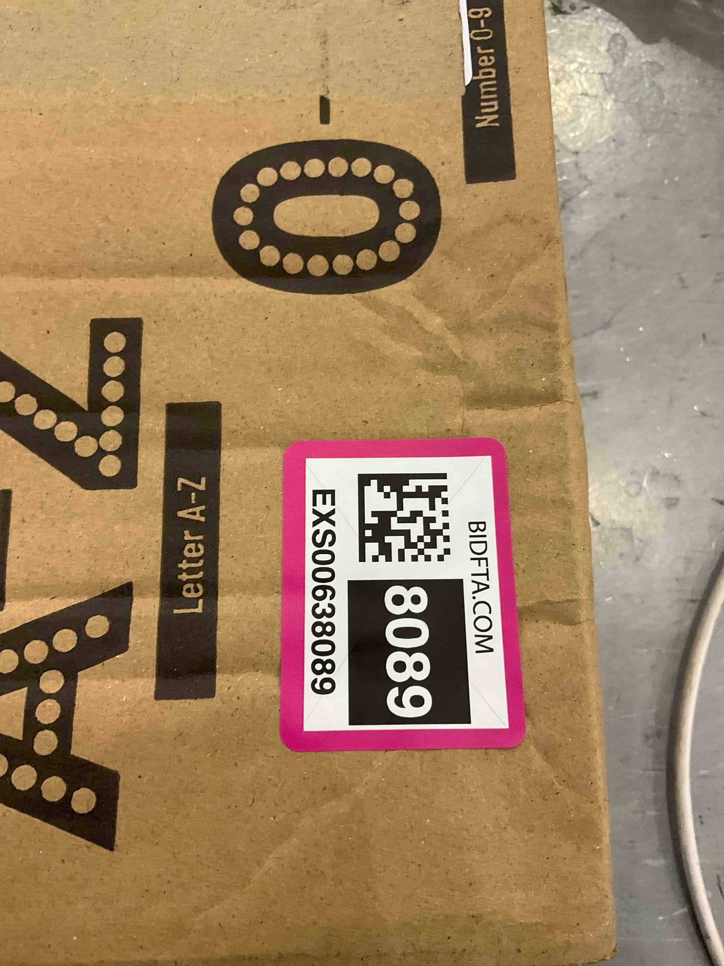 https://s3.amazonaws.com/lotting-images-prod/bidfta/EXS00638089_1694617138373.jpeg