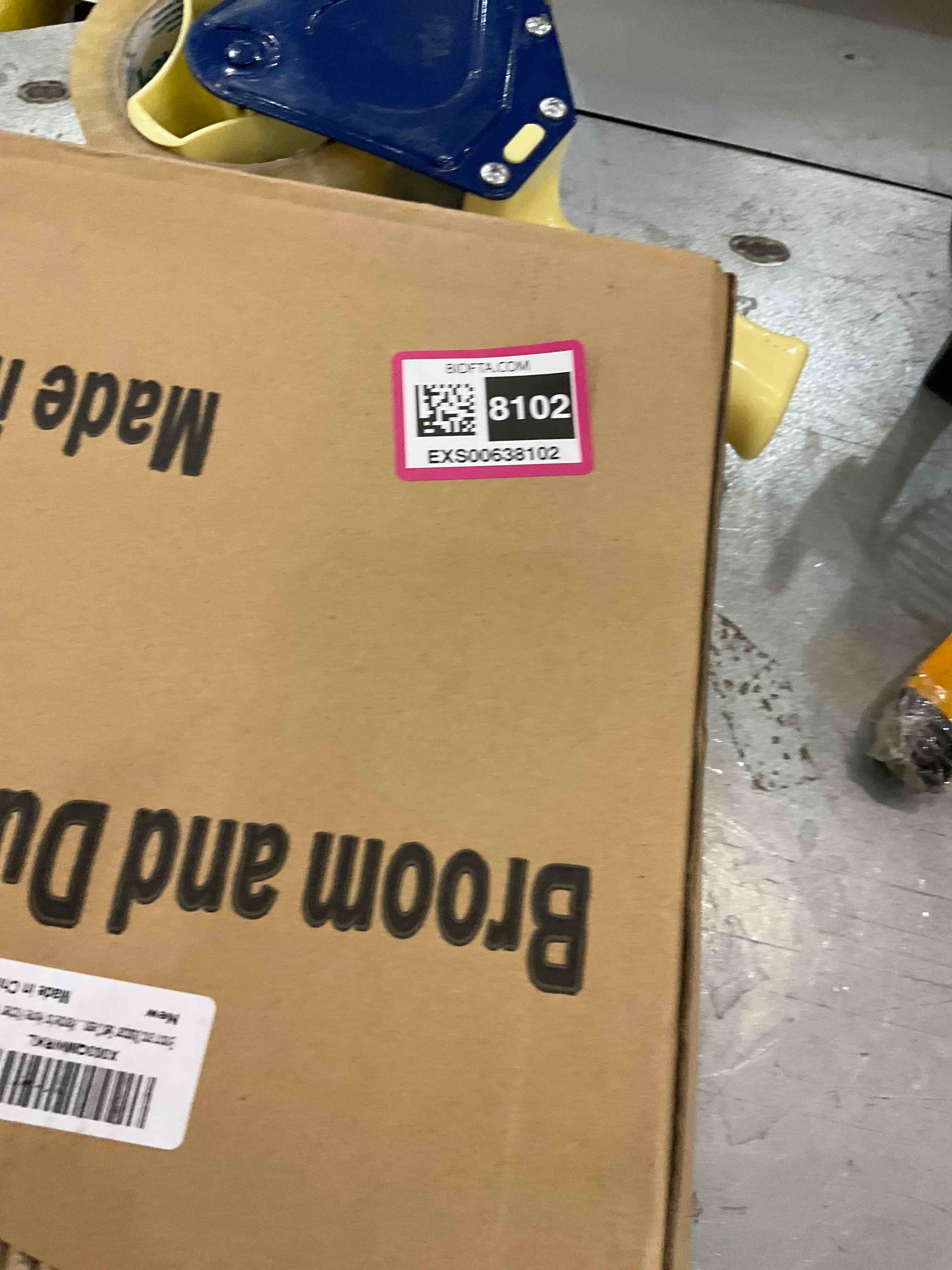 https://s3.amazonaws.com/lotting-images-prod/bidfta/EXS00638102_1694618924990.jpeg