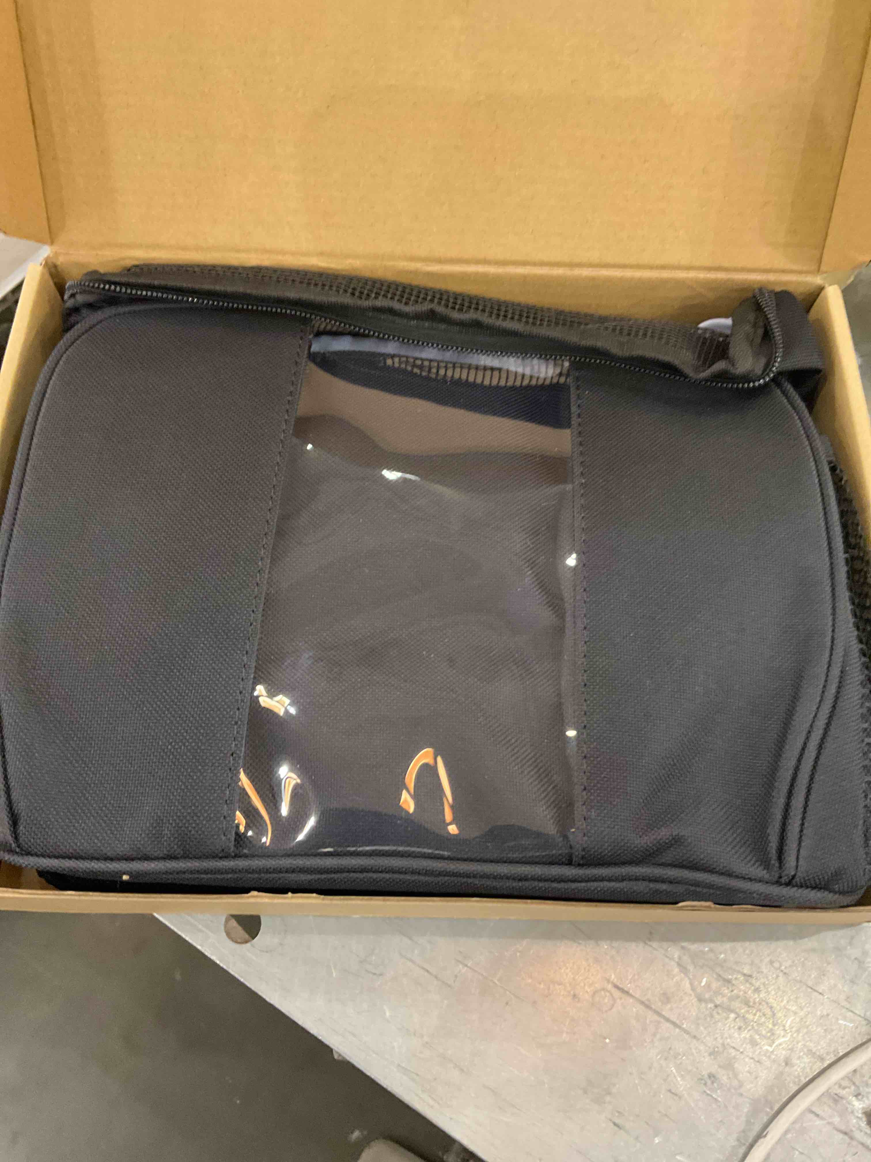 https://s3.amazonaws.com/lotting-images-prod/bidfta/EXS00638171_1694629613251.jpeg