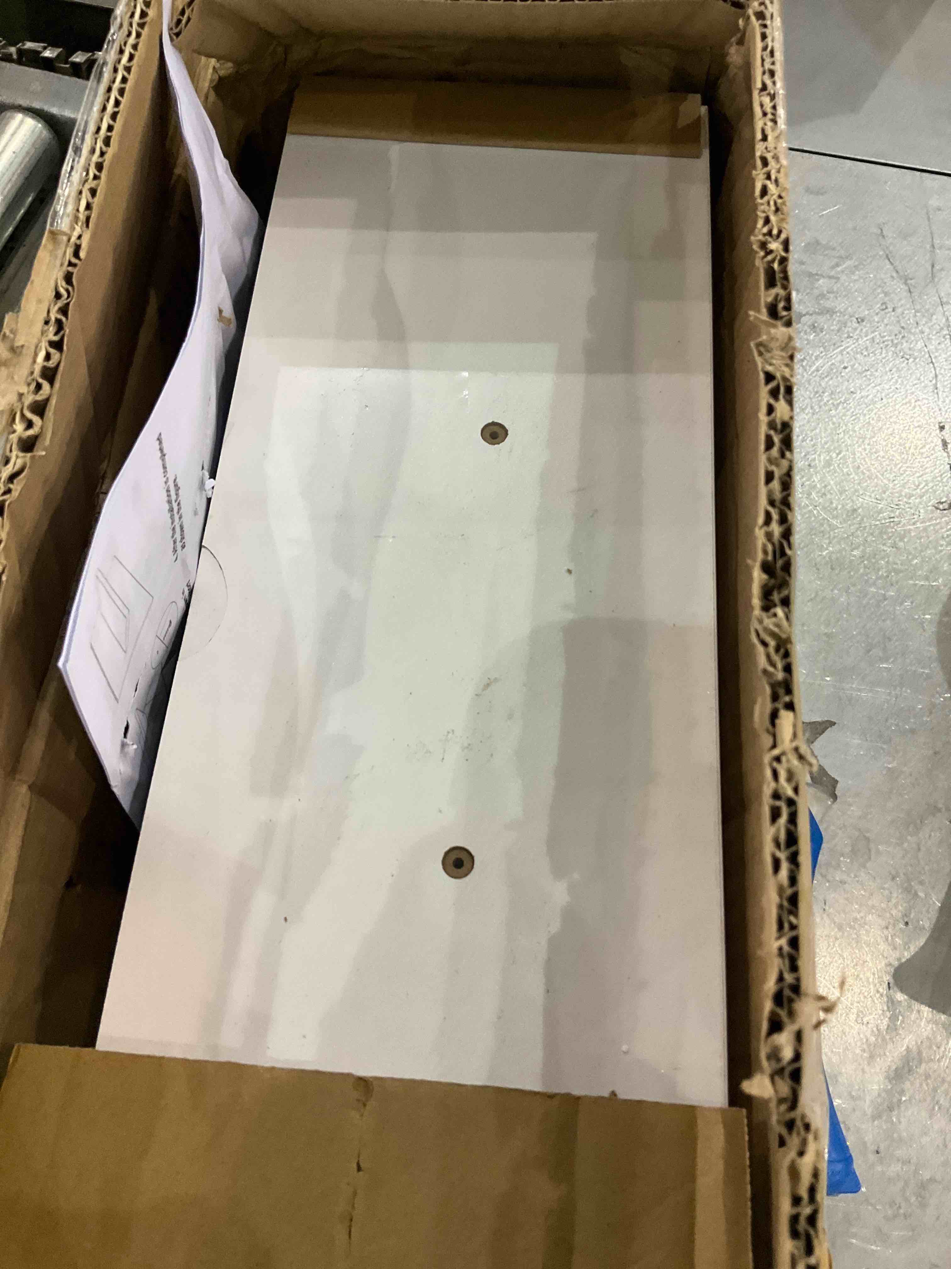 https://s3.amazonaws.com/lotting-images-prod/bidfta/EXS00638215_1694690734406.jpeg