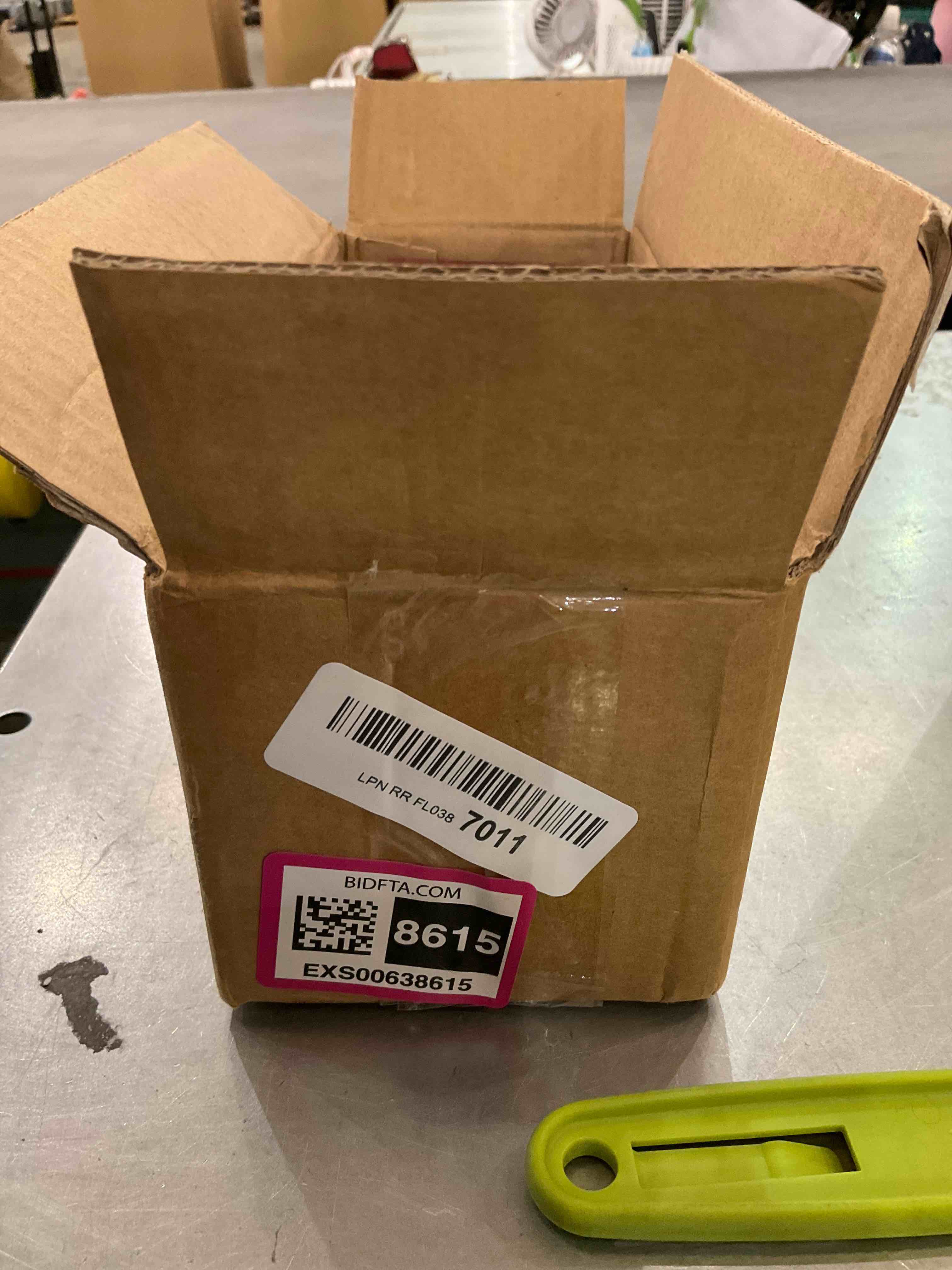https://s3.amazonaws.com/lotting-images-prod/bidfta/EXS00638615_1694629577733.jpeg