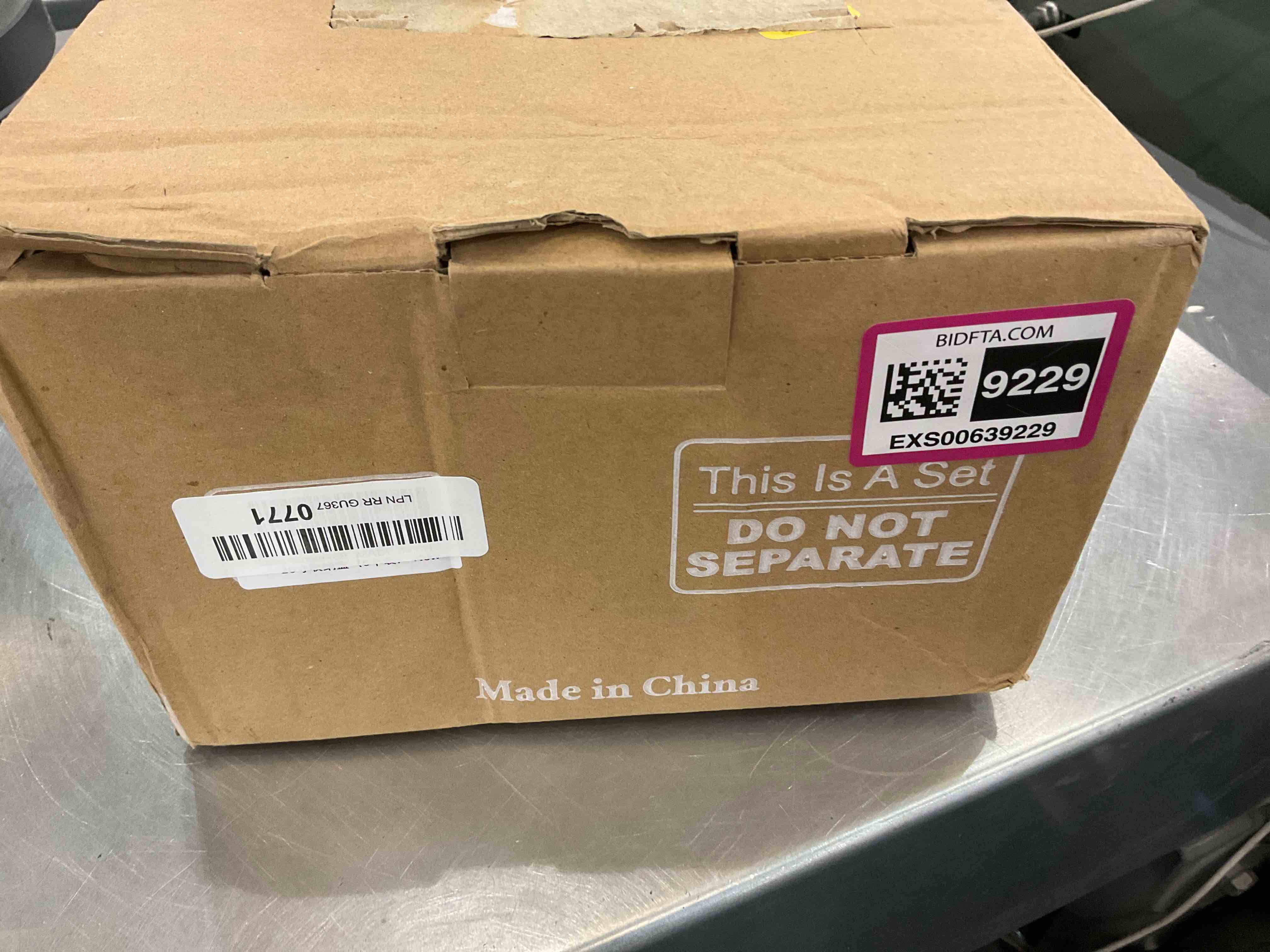 https://s3.amazonaws.com/lotting-images-prod/bidfta/EXS00639229_1695045322954.jpeg