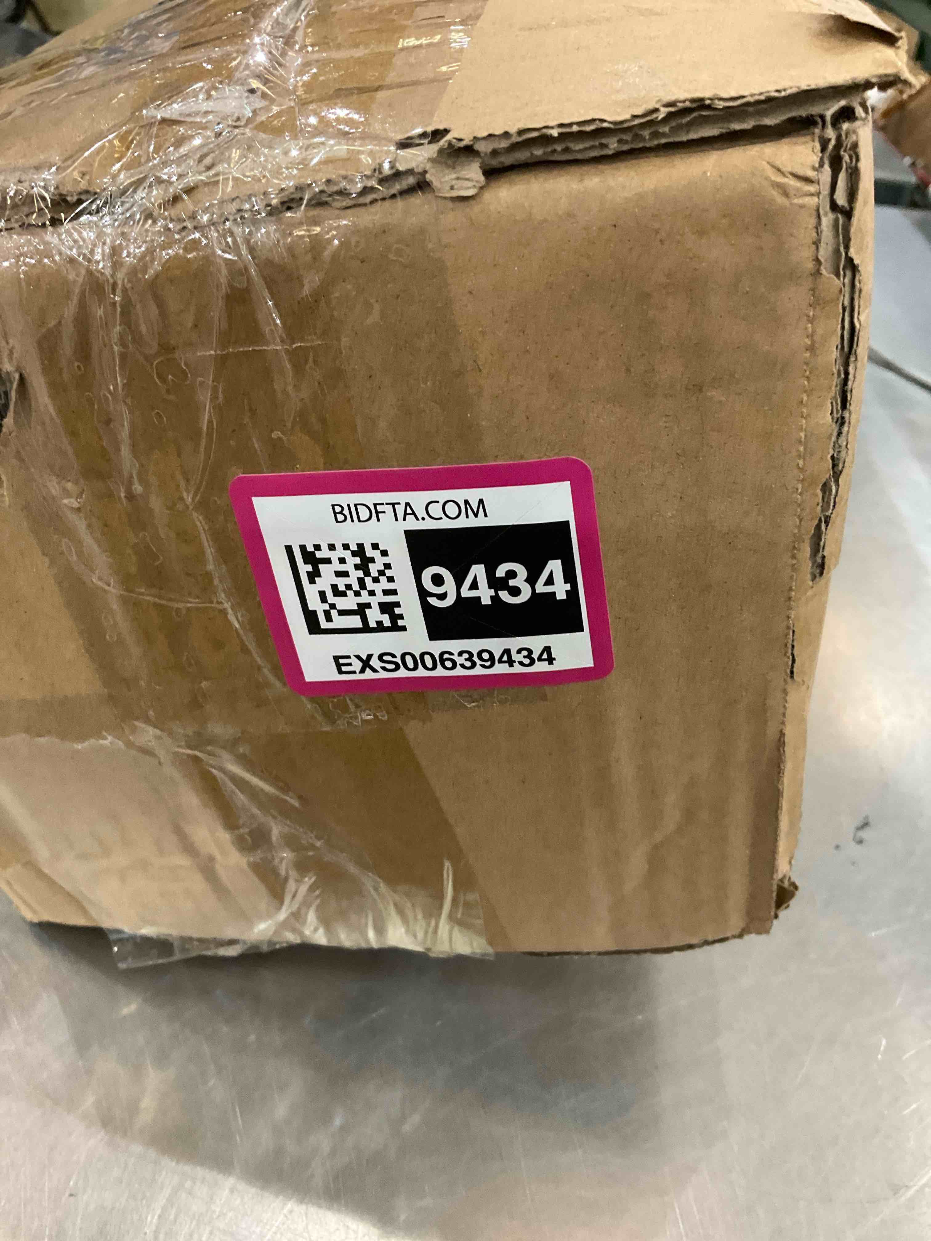 https://s3.amazonaws.com/lotting-images-prod/bidfta/EXS00639434_1695135909403.jpeg