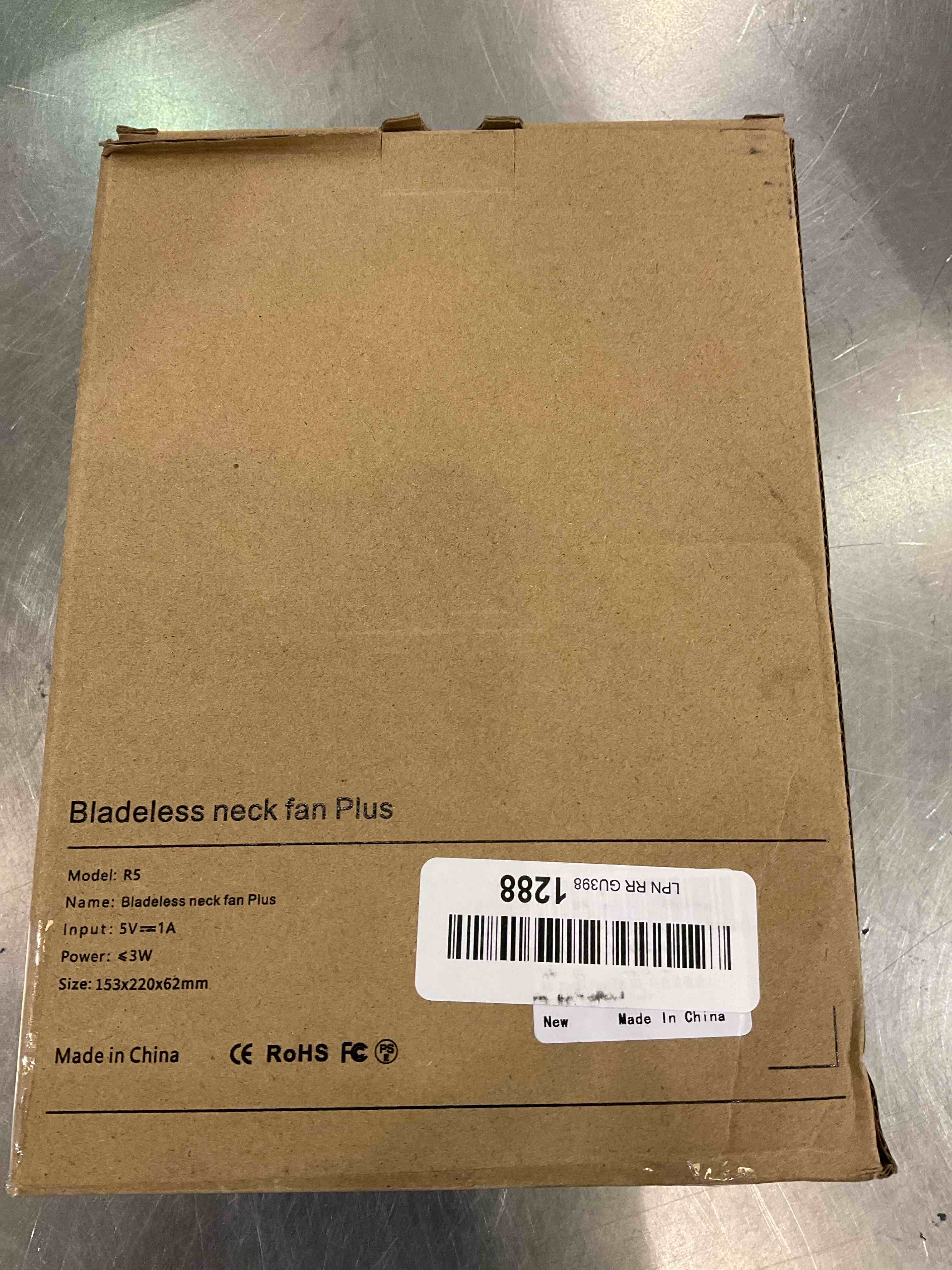 https://s3.amazonaws.com/lotting-images-prod/bidfta/EXS00639979_1695651645647.jpeg