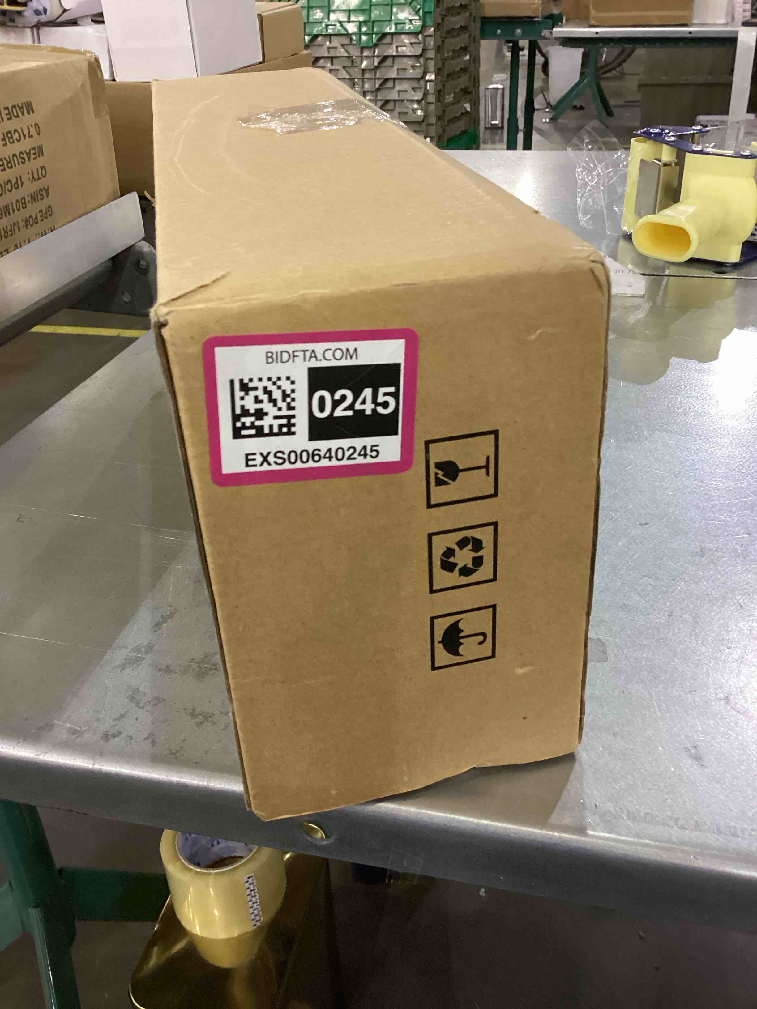 https://s3.amazonaws.com/lotting-images-prod/bidfta/EXS00640245_1697228172549.jpeg