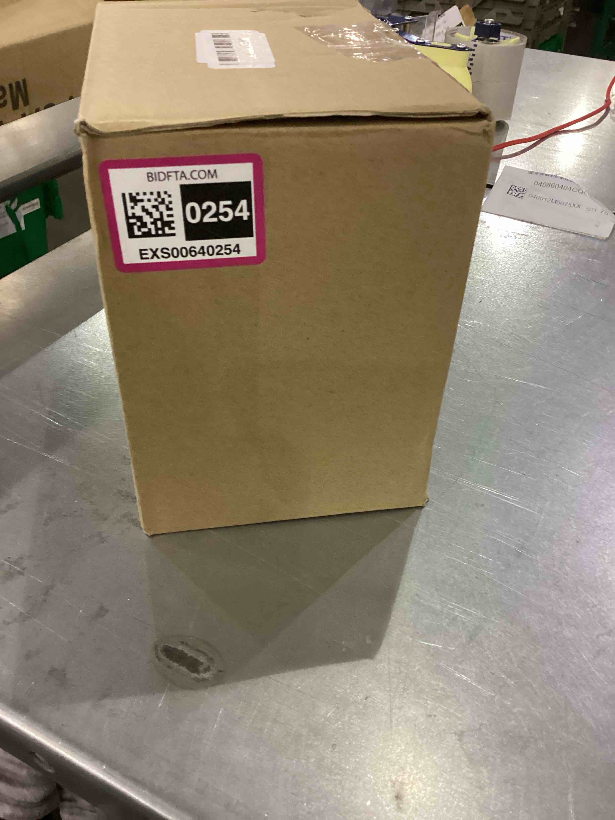 https://s3.amazonaws.com/lotting-images-prod/bidfta/EXS00640254_1697456390675.jpeg
