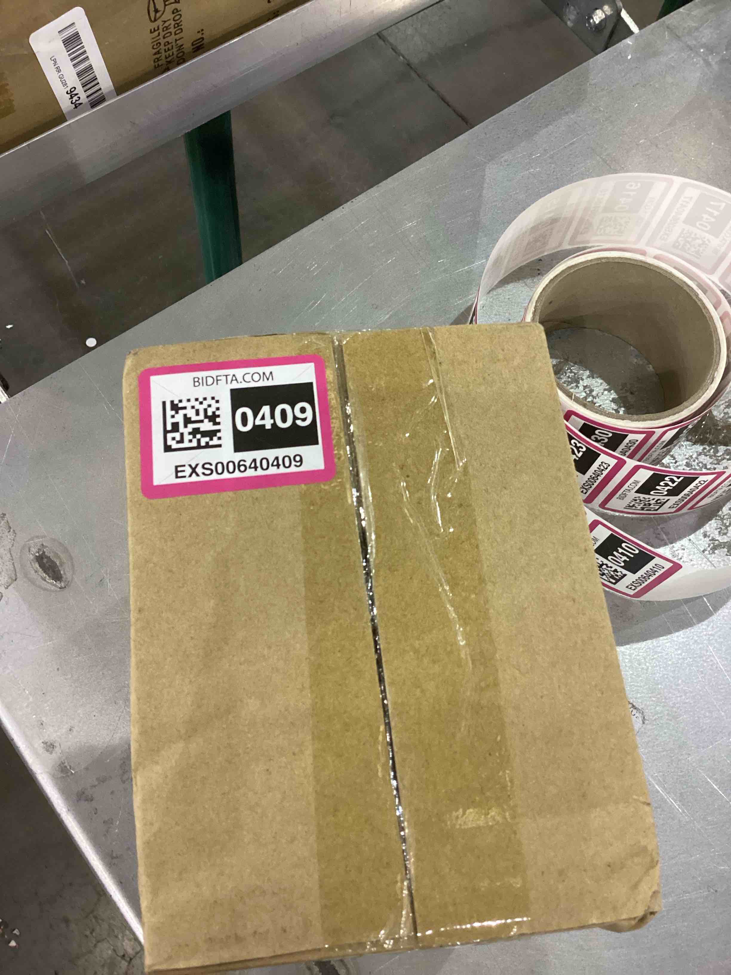 https://s3.amazonaws.com/lotting-images-prod/bidfta/EXS00640409_1697486098484.jpeg