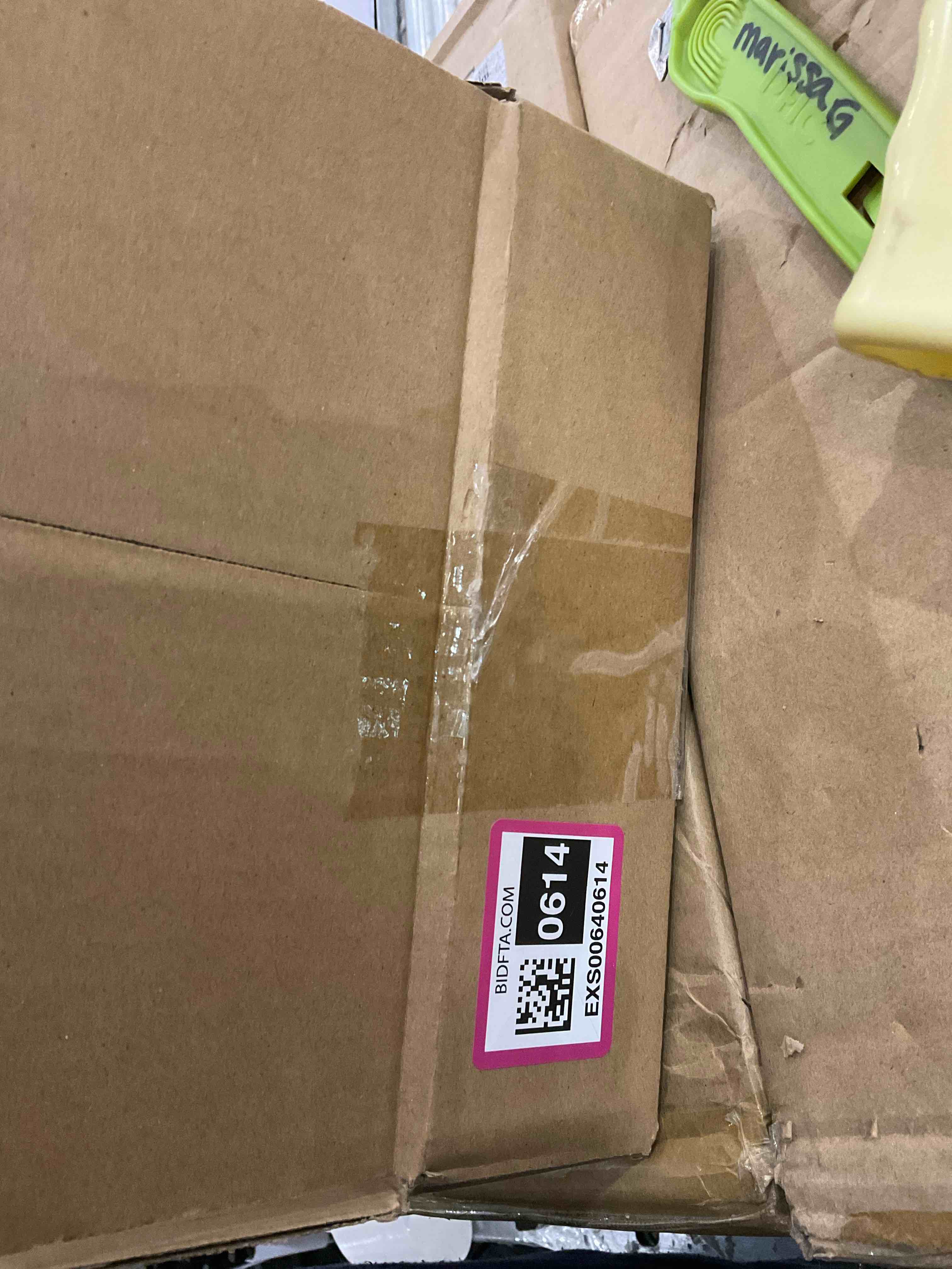 https://s3.amazonaws.com/lotting-images-prod/bidfta/EXS00640614_1697039554908.jpeg