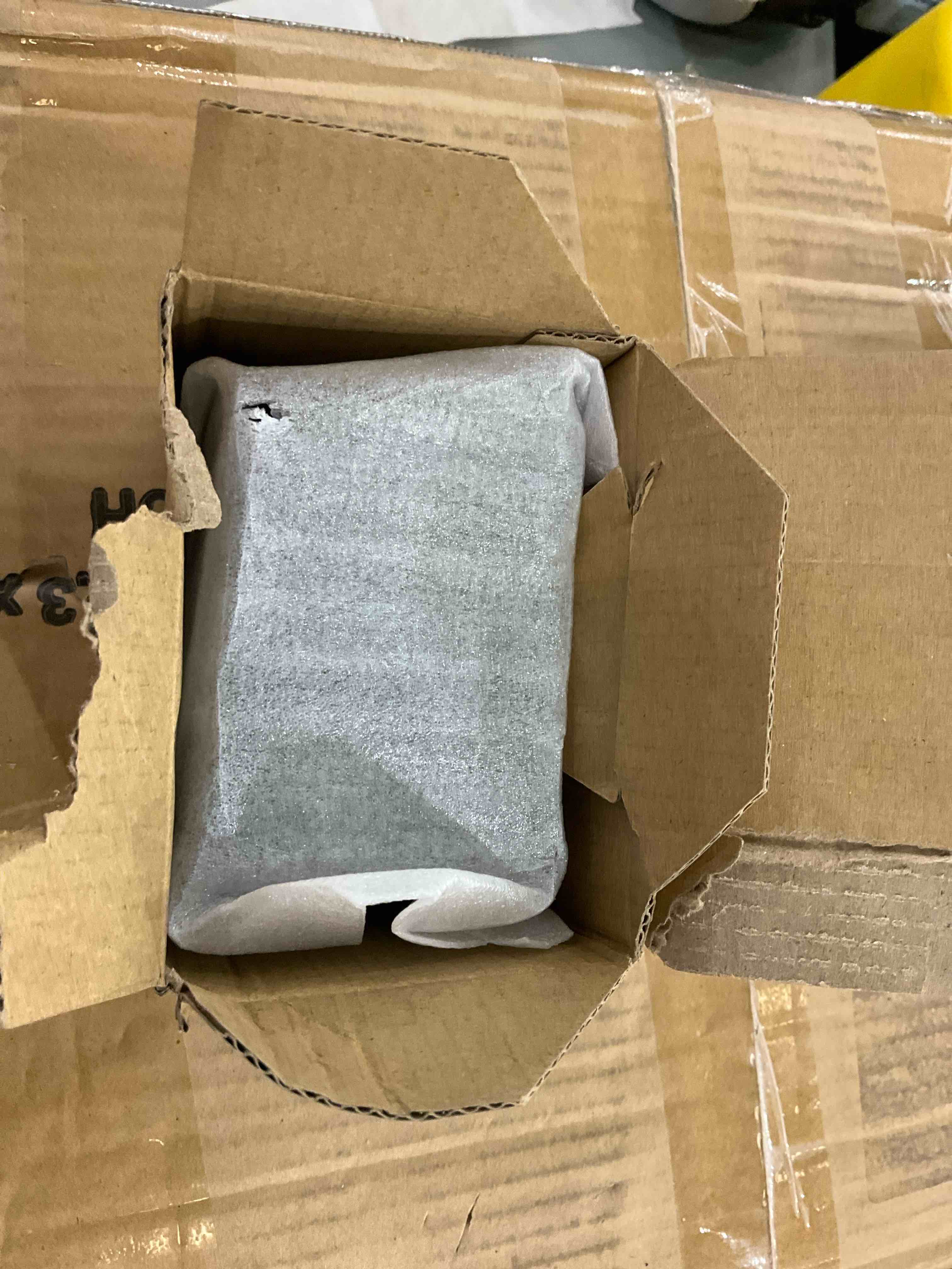 https://s3.amazonaws.com/lotting-images-prod/bidfta/EXS00640987_1697206845448.jpeg