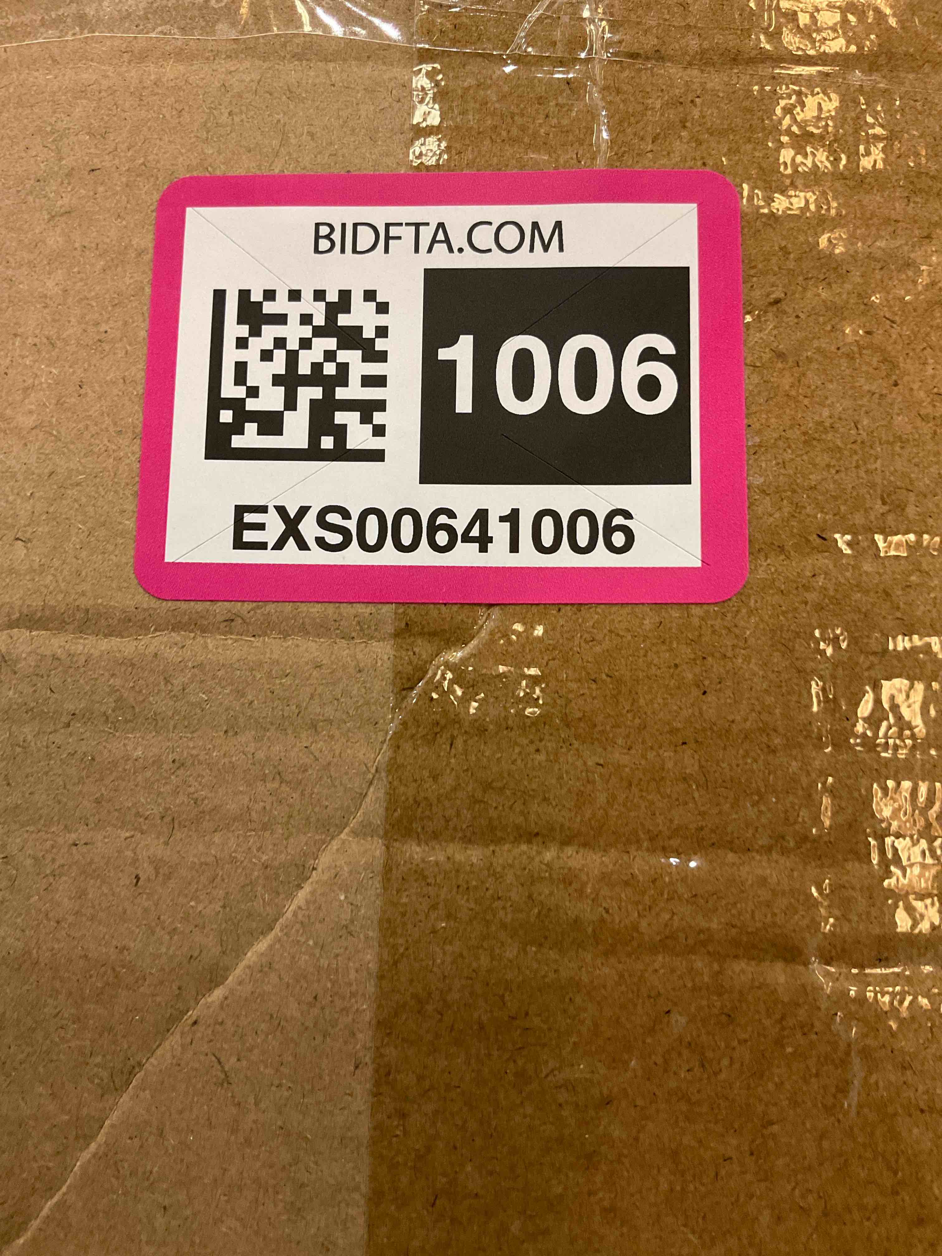 https://s3.amazonaws.com/lotting-images-prod/bidfta/EXS00641006_1696878604517.jpeg