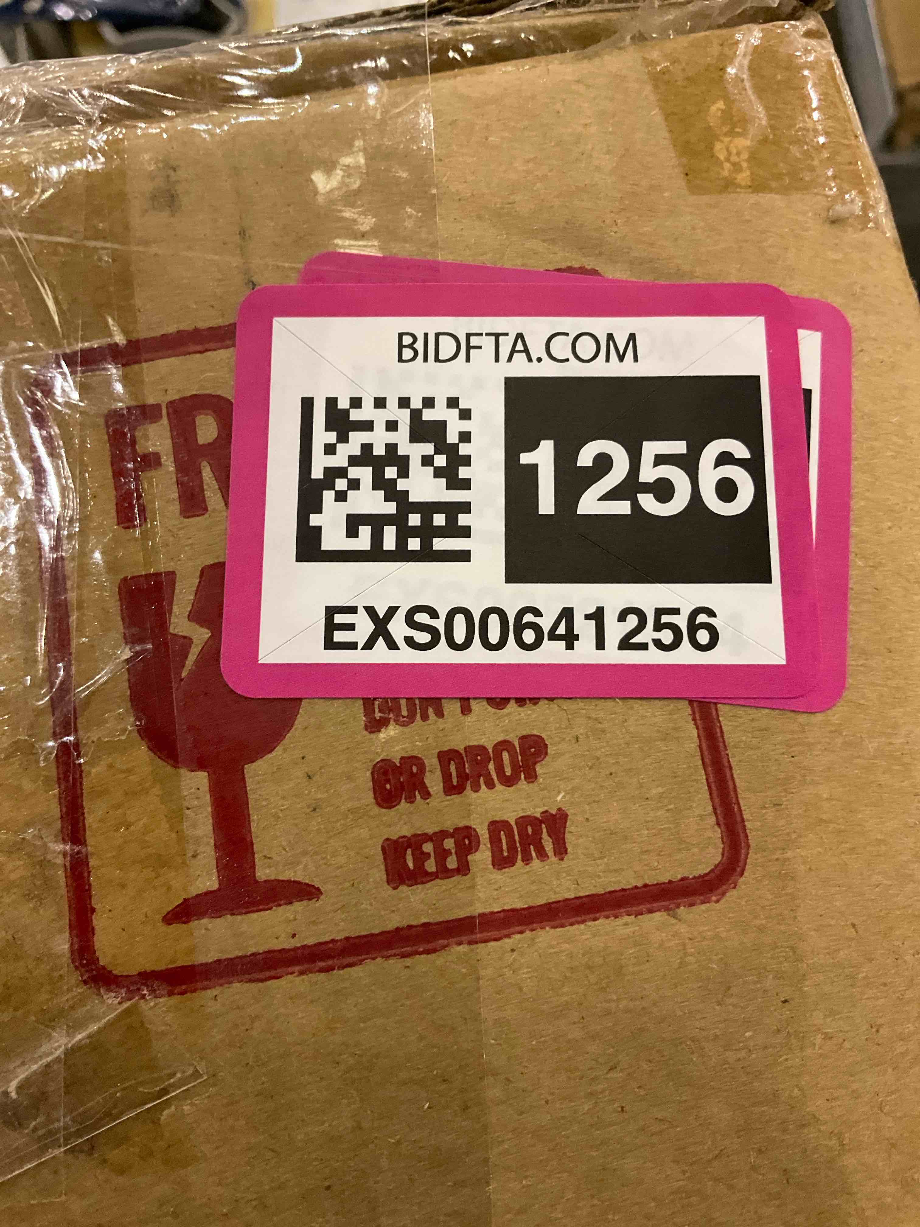 https://s3.amazonaws.com/lotting-images-prod/bidfta/EXS00641256_1697032076604.jpeg