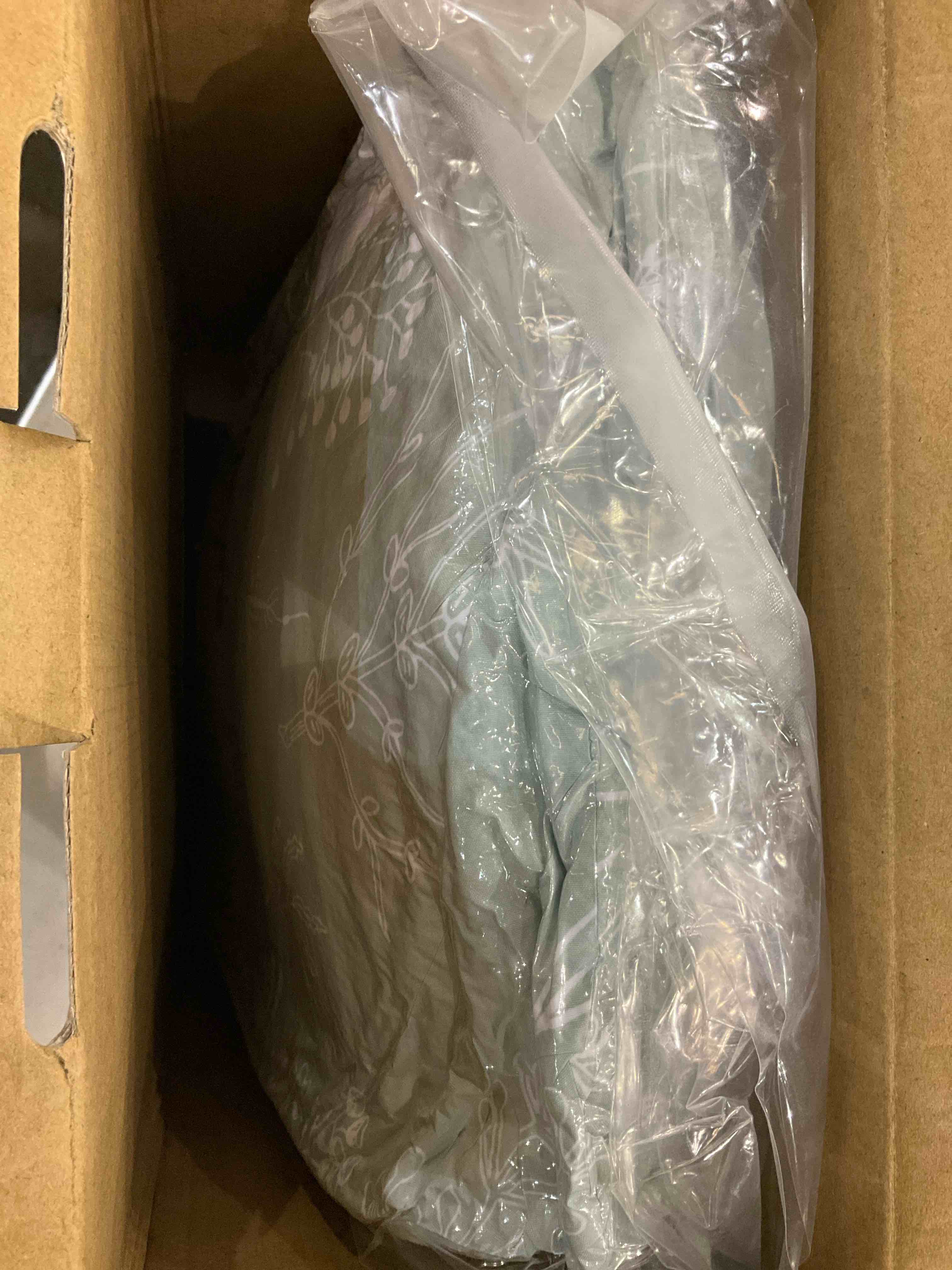 Bedsure Full Comforter Set - Sage Green Comforter, Cute Floral Bedding Comforter Sets for Women, 3 Pieces, 1 Soft Reversible Botanical Flowers Spring Comforter and 2 Pillow Shams