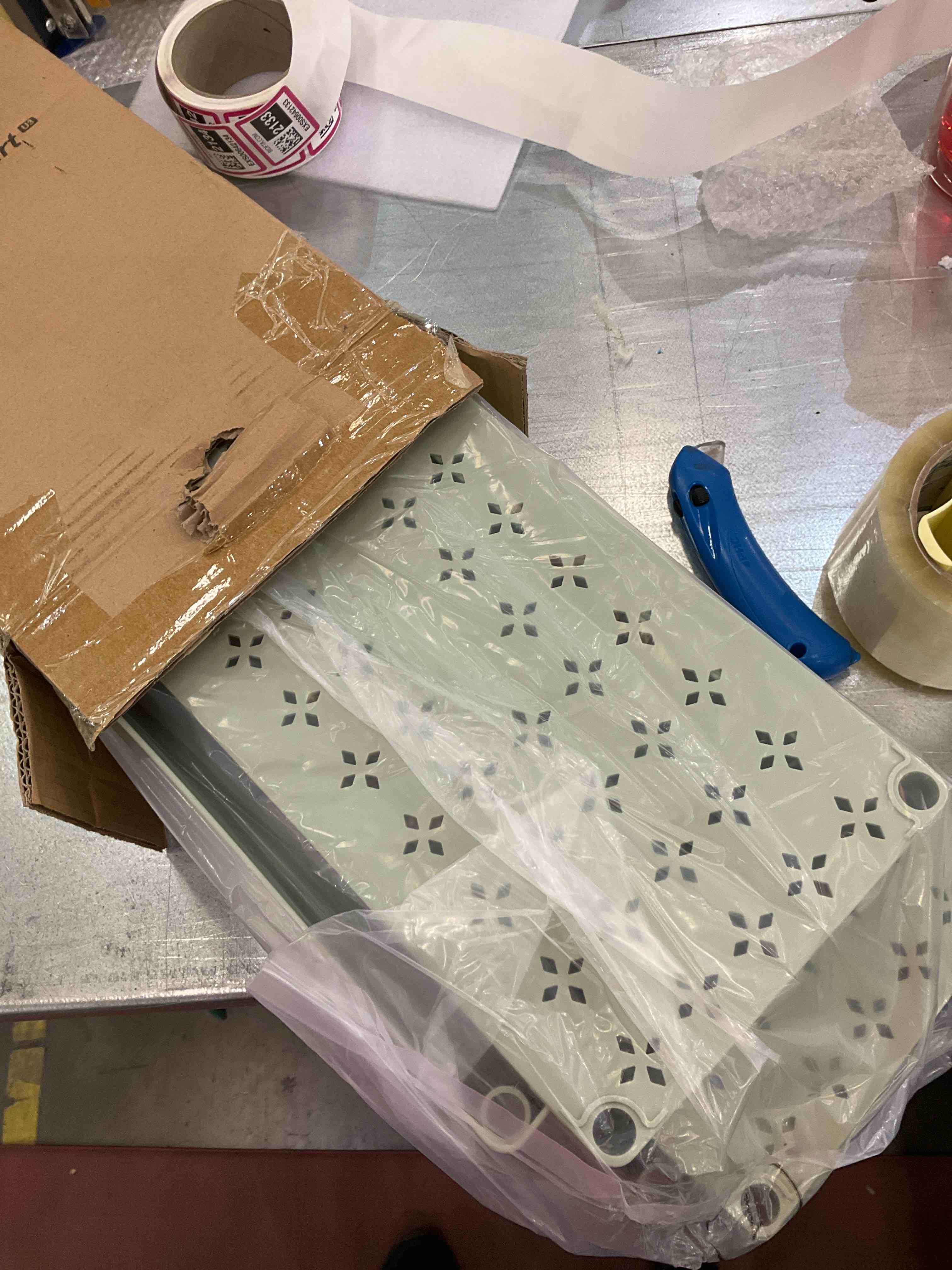 LEHOM Slim Rolling Storage Cart - 4 Tiers Bathroom Organizer Utility Cart Slide Out Storage Shelves Mobile Shelving Unit for Kitchen, Bedroom, Office, Laundry Room, Small Narrow Spaces, Green