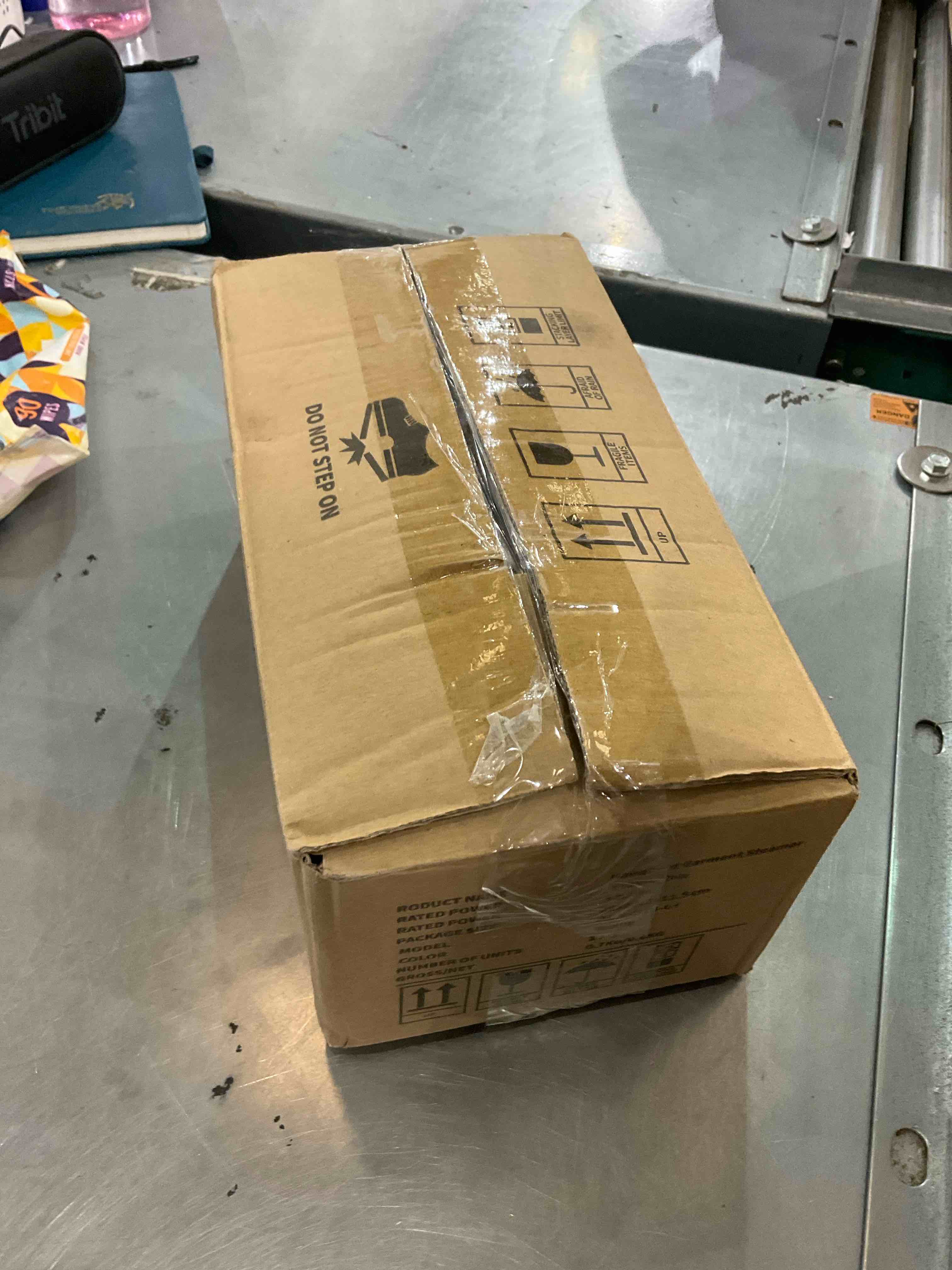 https://s3.amazonaws.com/lotting-images-prod/bidfta/EXS00642800_1697035930894.jpeg