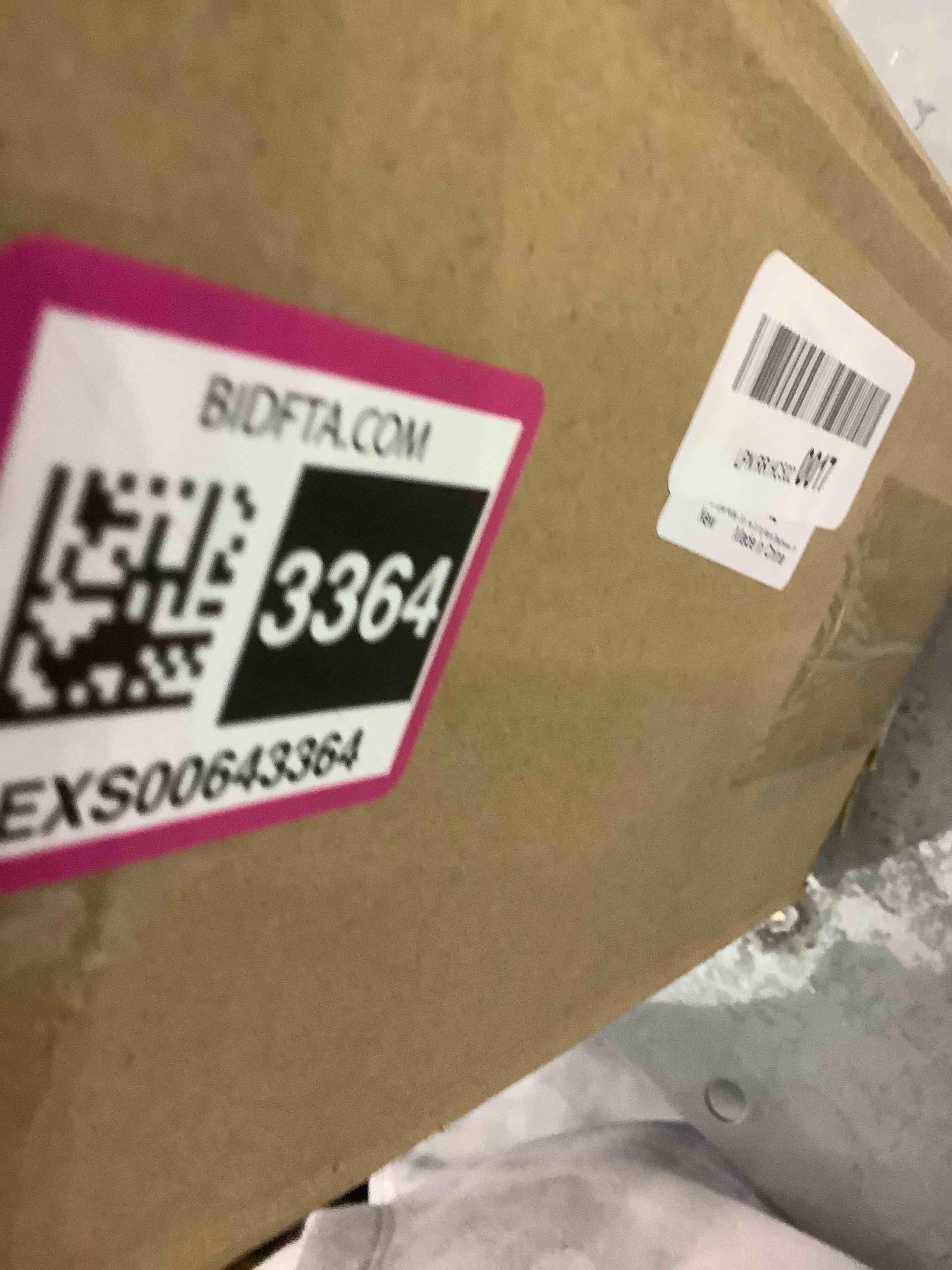 https://s3.amazonaws.com/lotting-images-prod/bidfta/EXS00643364_1699969179485.jpeg