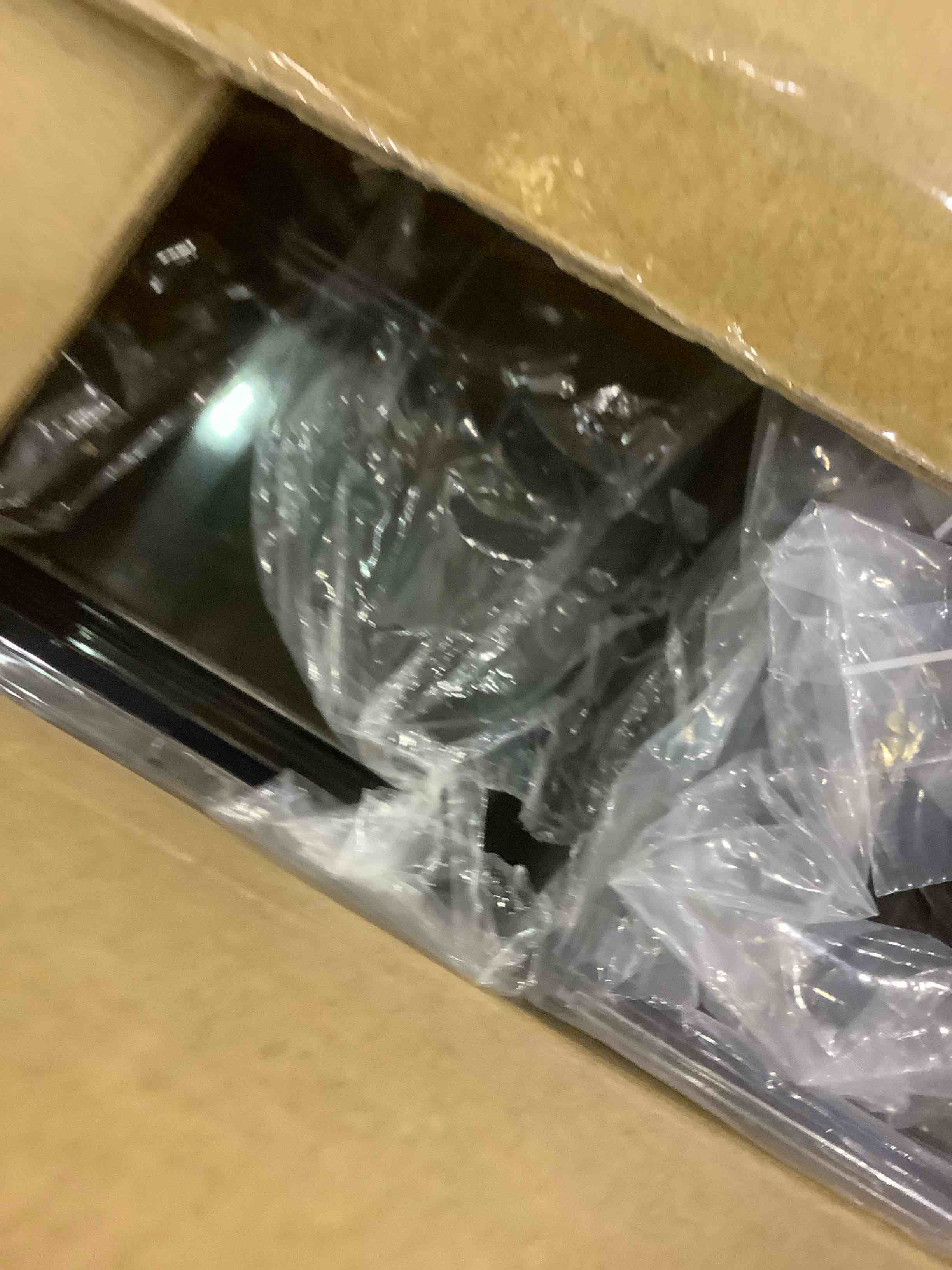 https://s3.amazonaws.com/lotting-images-prod/bidfta/EXS00643381_1699972336534.jpeg