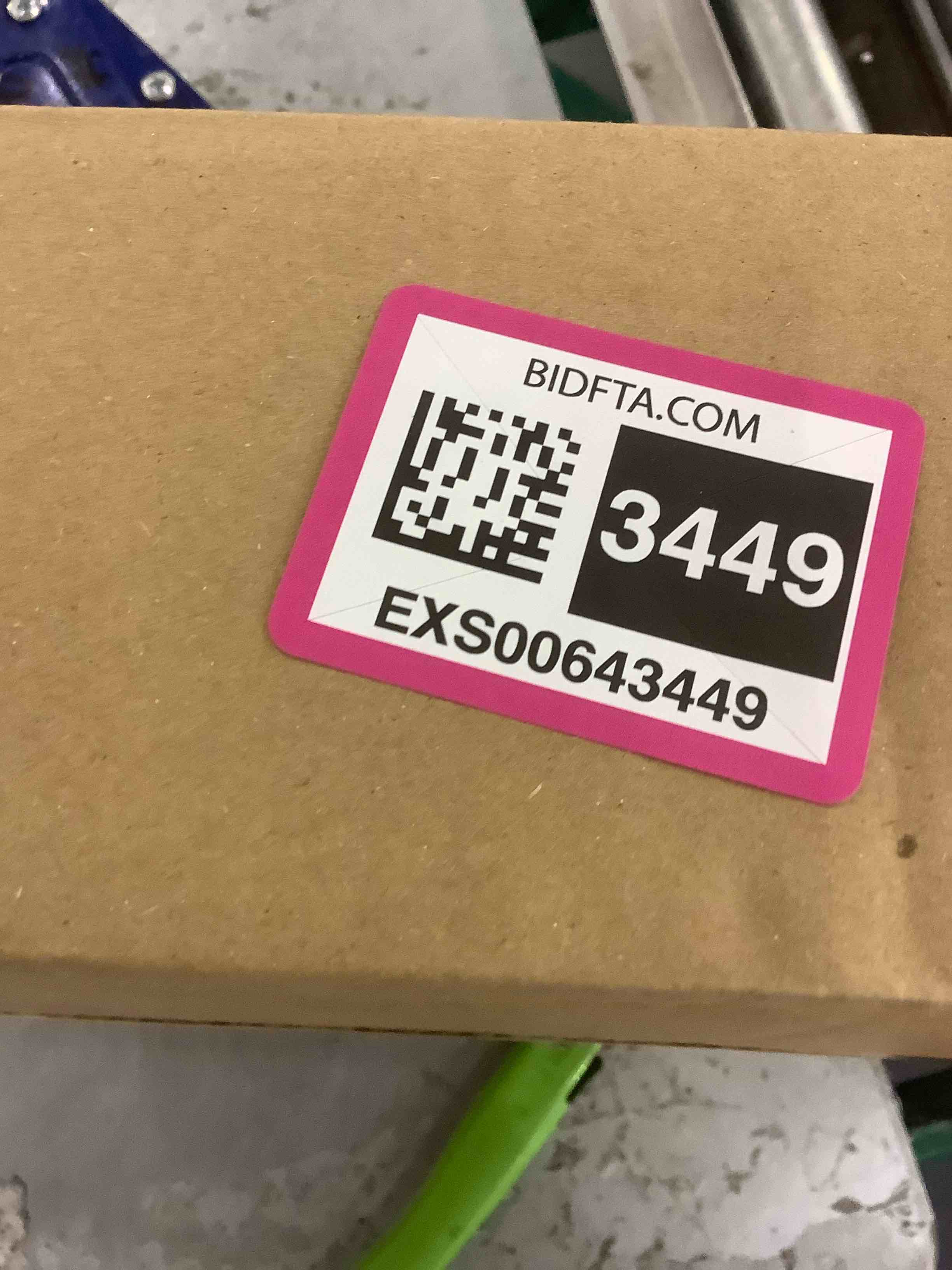 https://s3.amazonaws.com/lotting-images-prod/bidfta/EXS00643449_1699980115064.jpeg