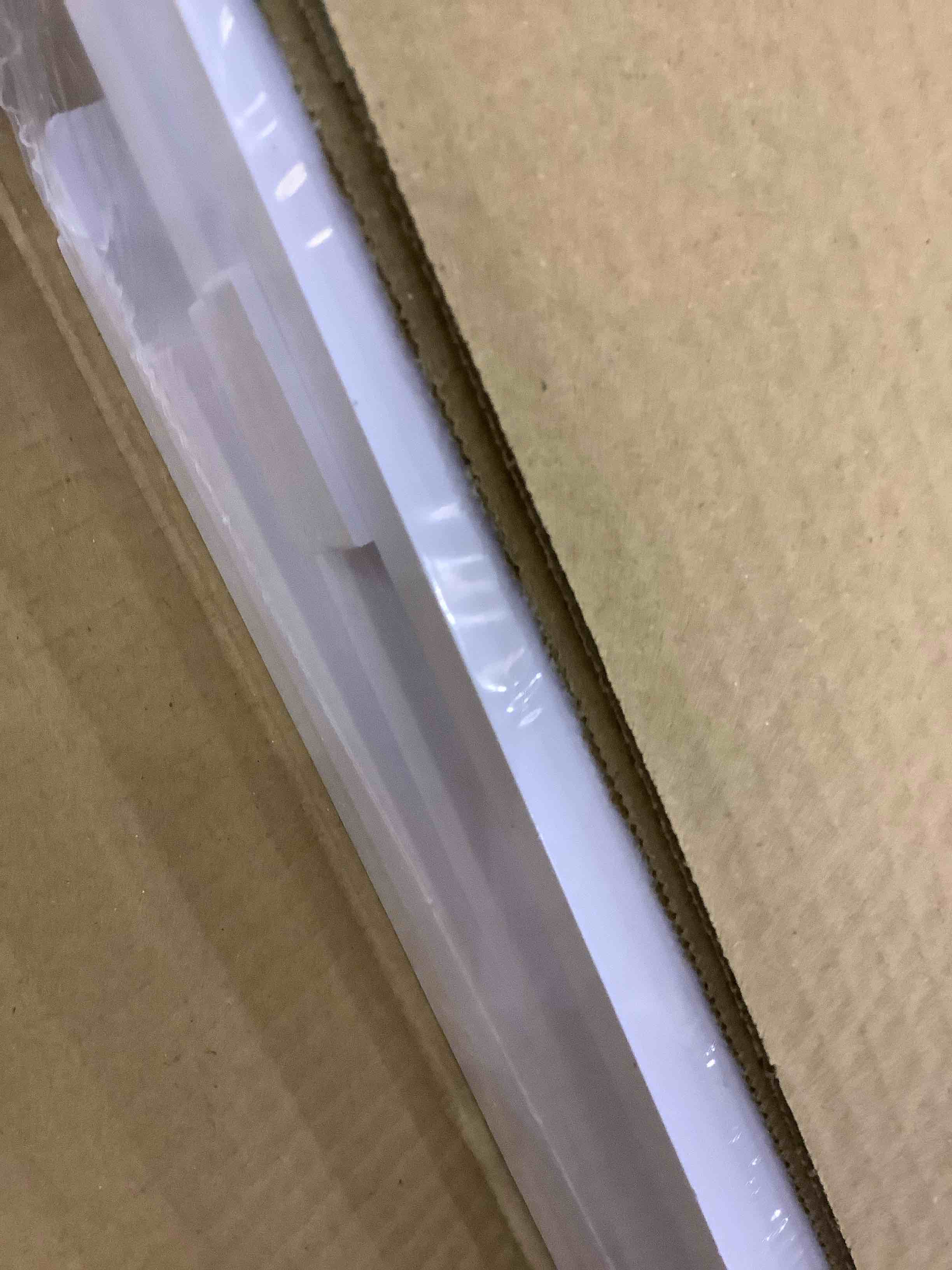 https://s3.amazonaws.com/lotting-images-prod/bidfta/EXS00643449_1699980130994.jpeg