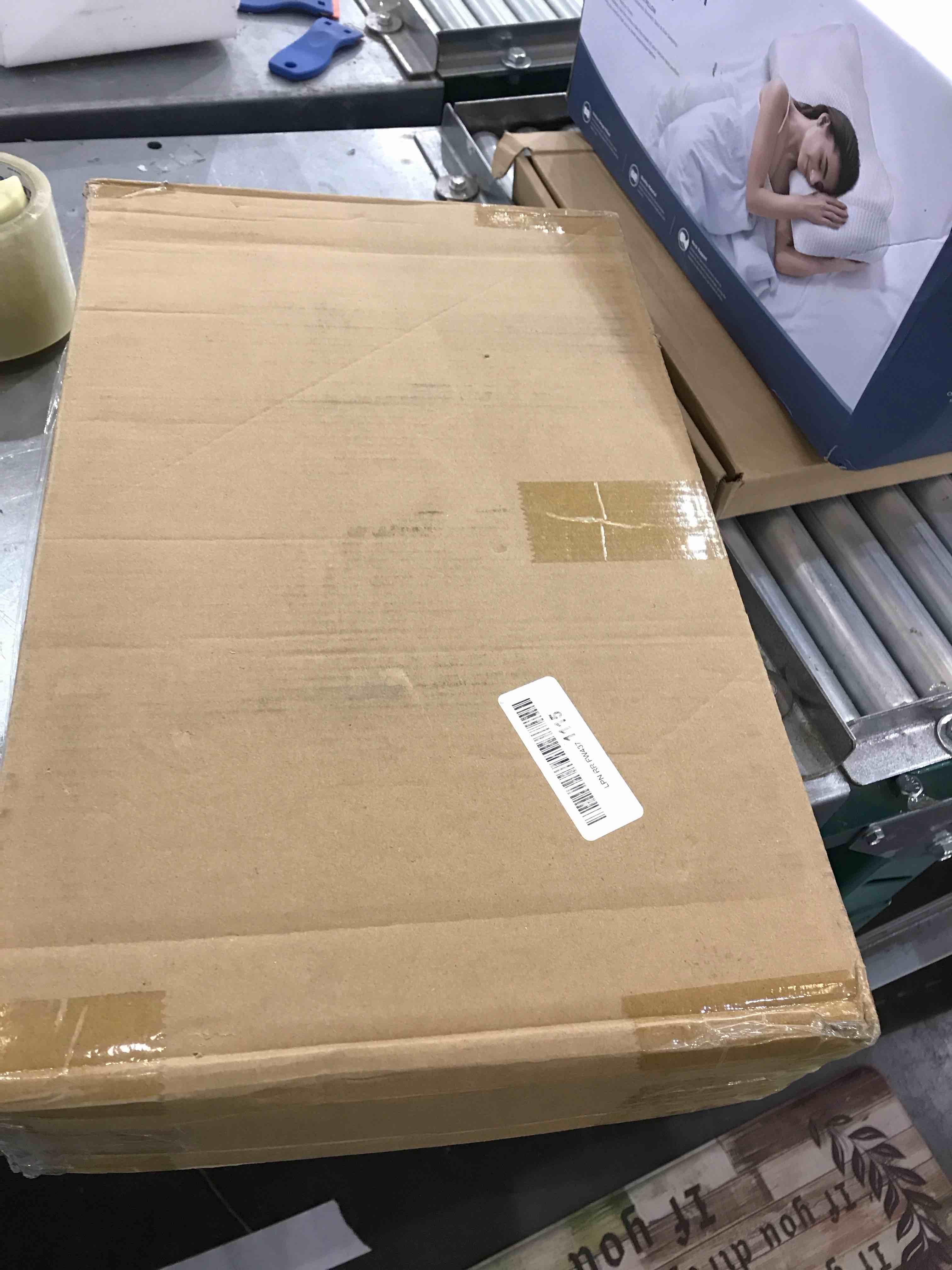 https://s3.amazonaws.com/lotting-images-prod/bidfta/EXS00644815_1697206807605.jpeg
