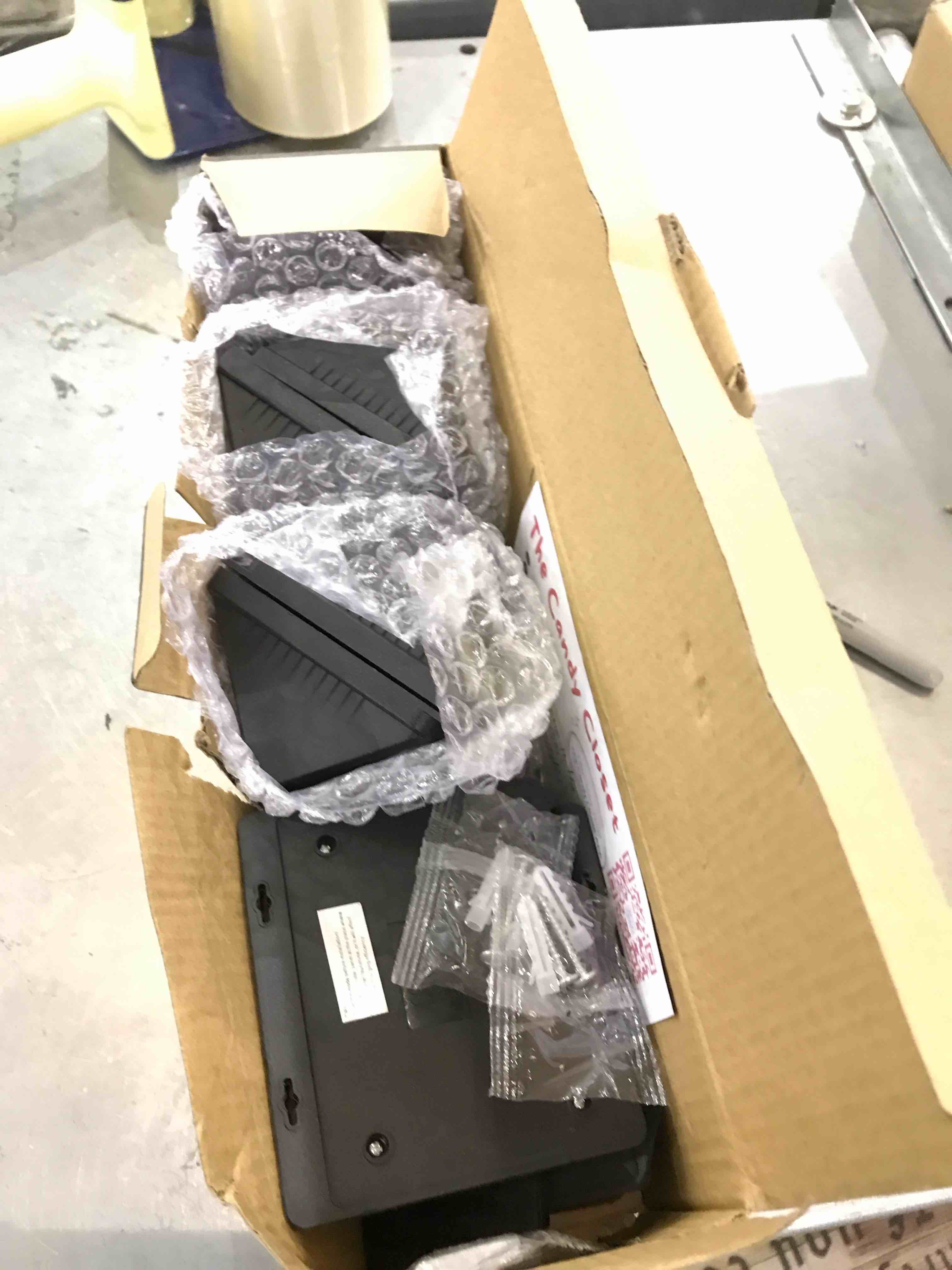 https://s3.amazonaws.com/lotting-images-prod/bidfta/EXS00644895_1697223696143.jpeg