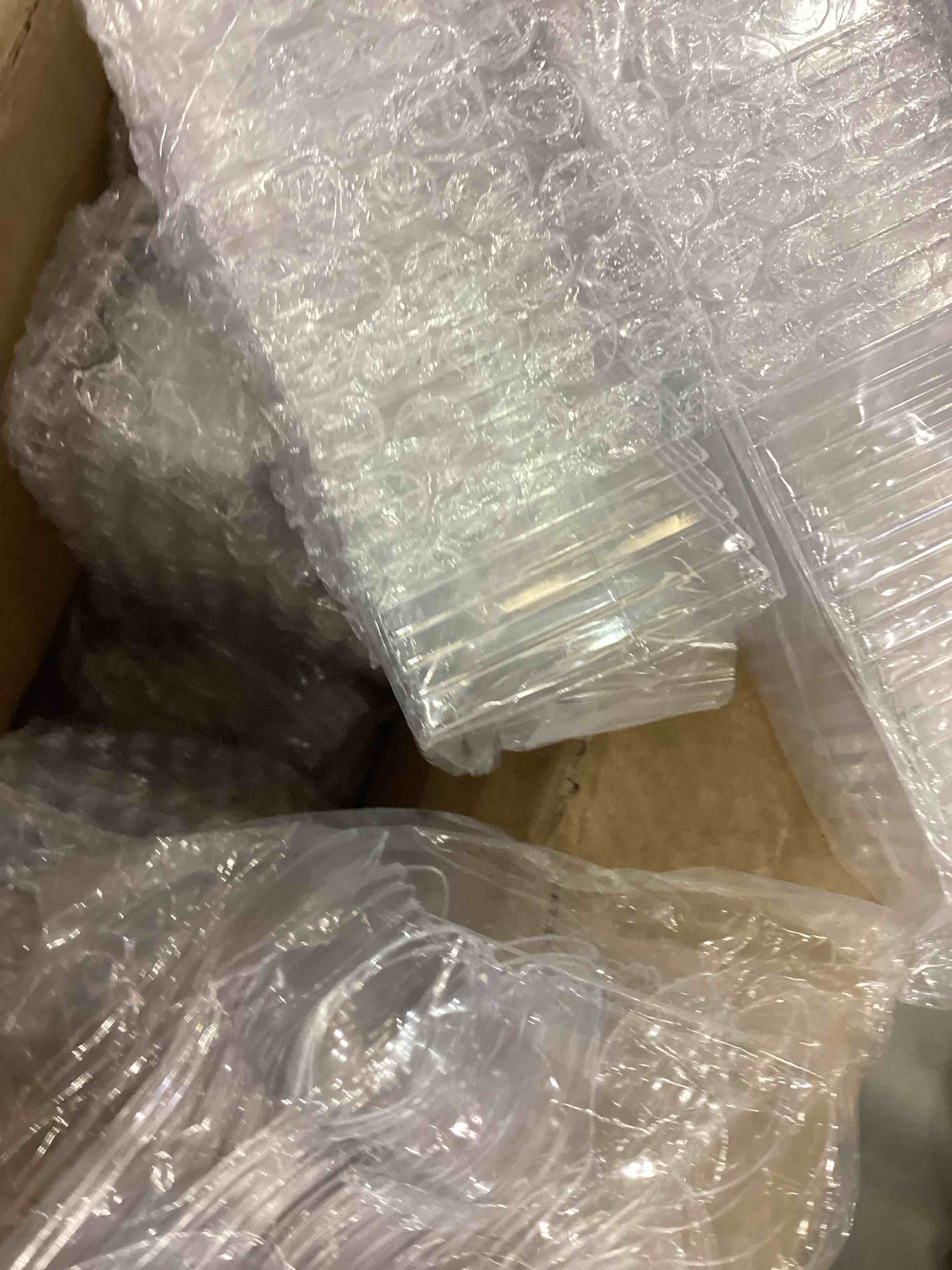https://s3.amazonaws.com/lotting-images-prod/bidfta/EXS00645398_1697741767295.jpeg