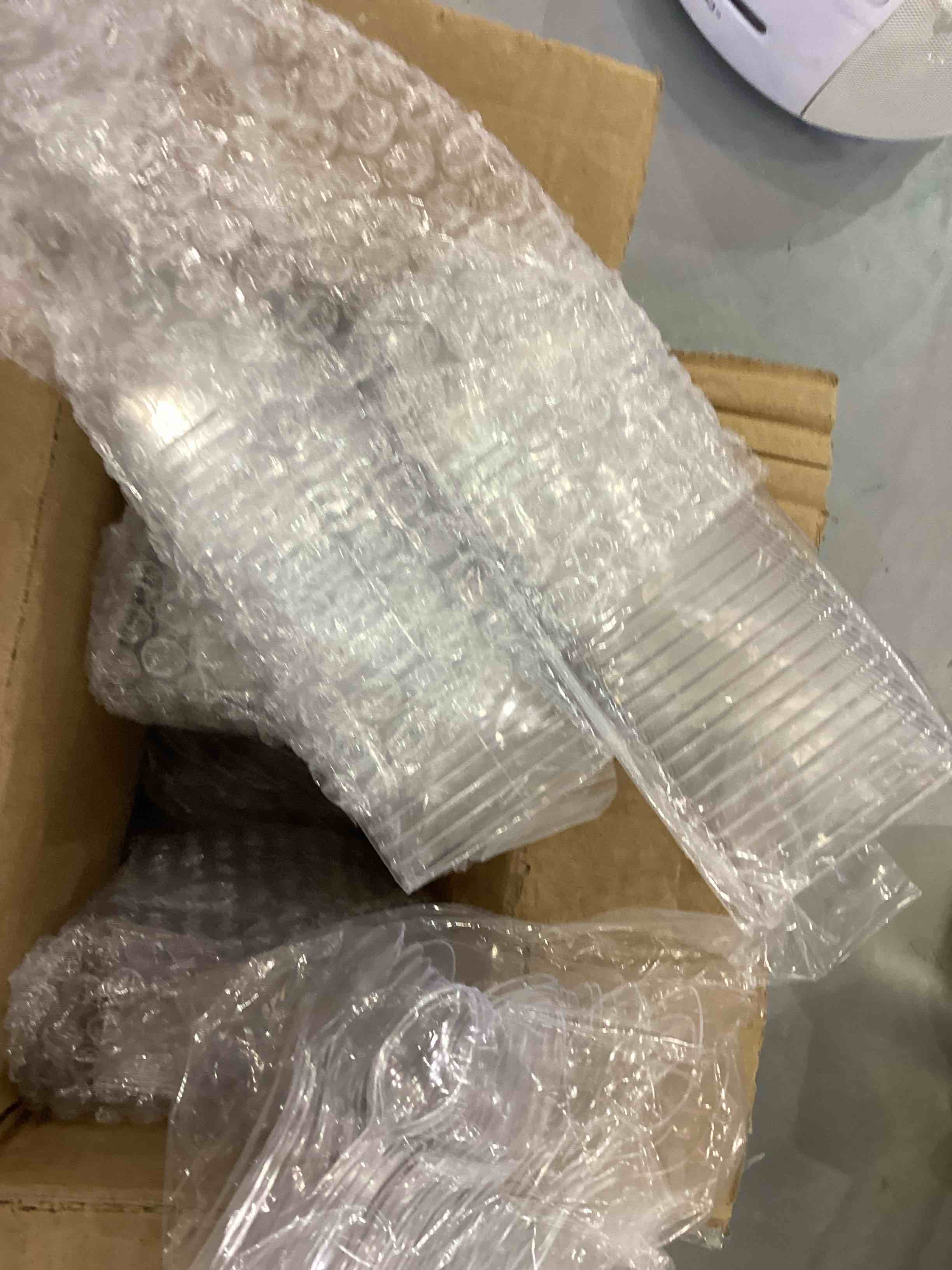https://s3.amazonaws.com/lotting-images-prod/bidfta/EXS00645398_1697741769085.jpeg