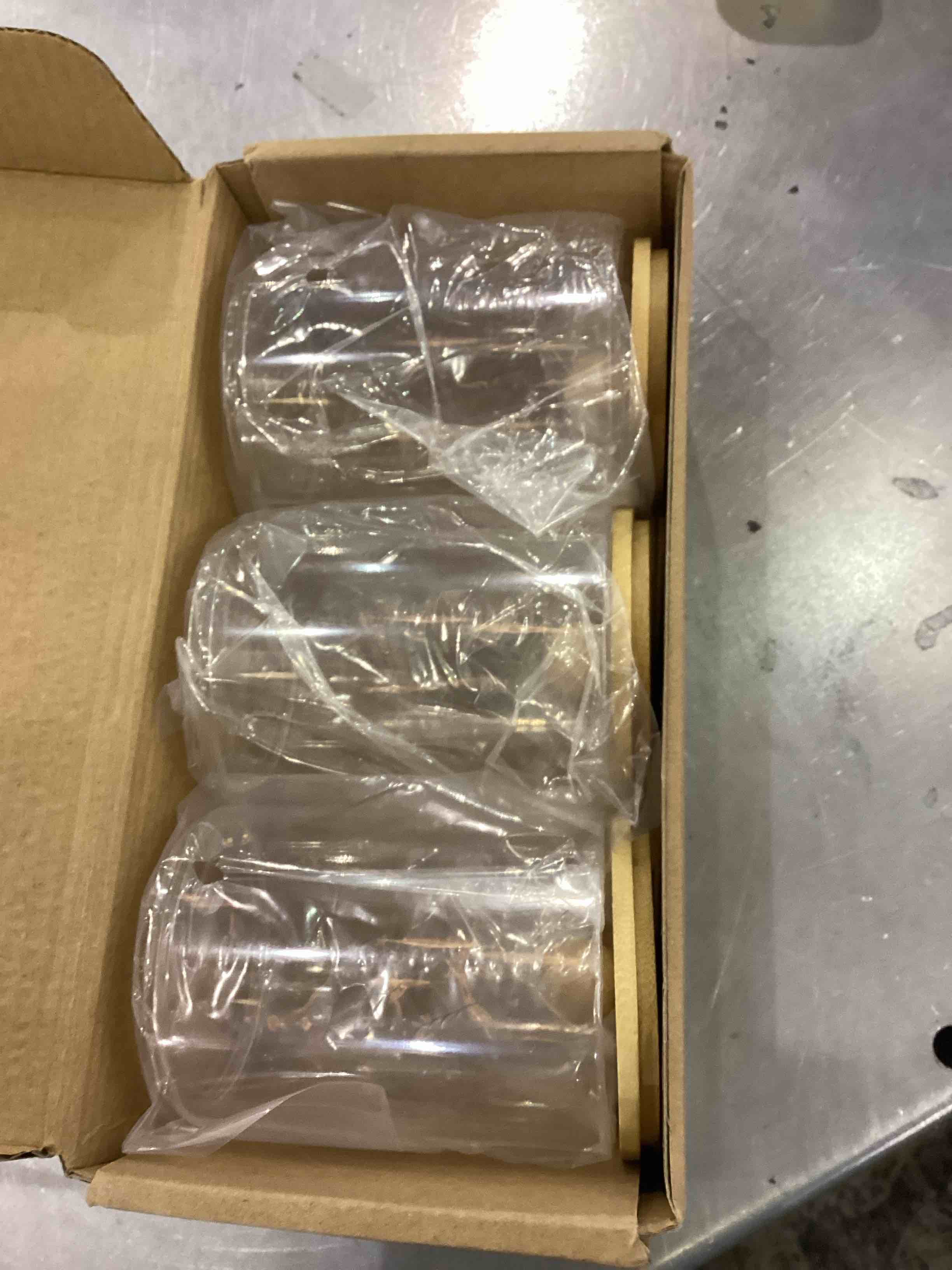 https://s3.amazonaws.com/lotting-images-prod/bidfta/EXS00645413_1697743556947.jpeg