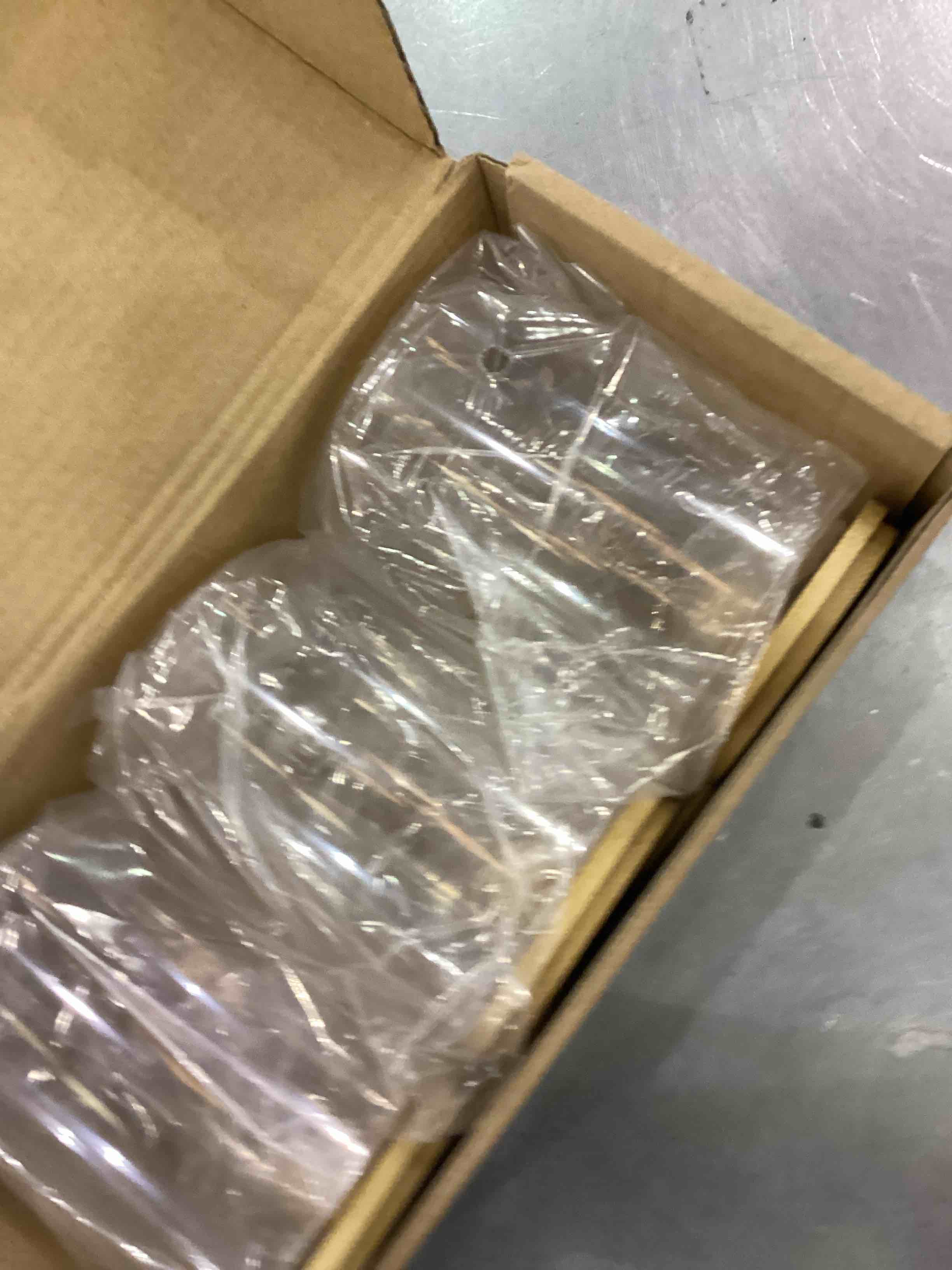https://s3.amazonaws.com/lotting-images-prod/bidfta/EXS00645413_1697743559001.jpeg