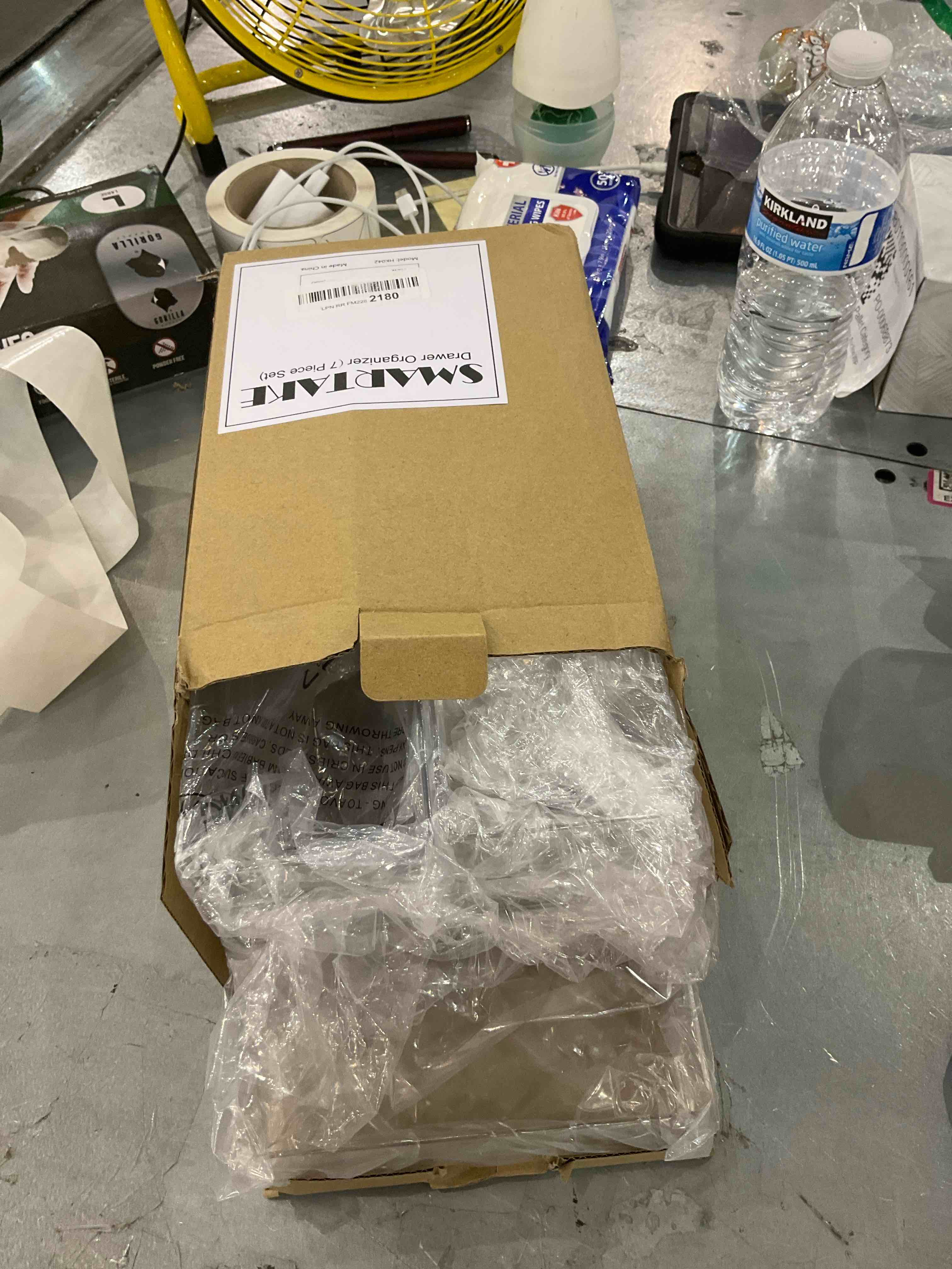 https://s3.amazonaws.com/lotting-images-prod/bidfta/EXS00646044_1696948750570.jpeg