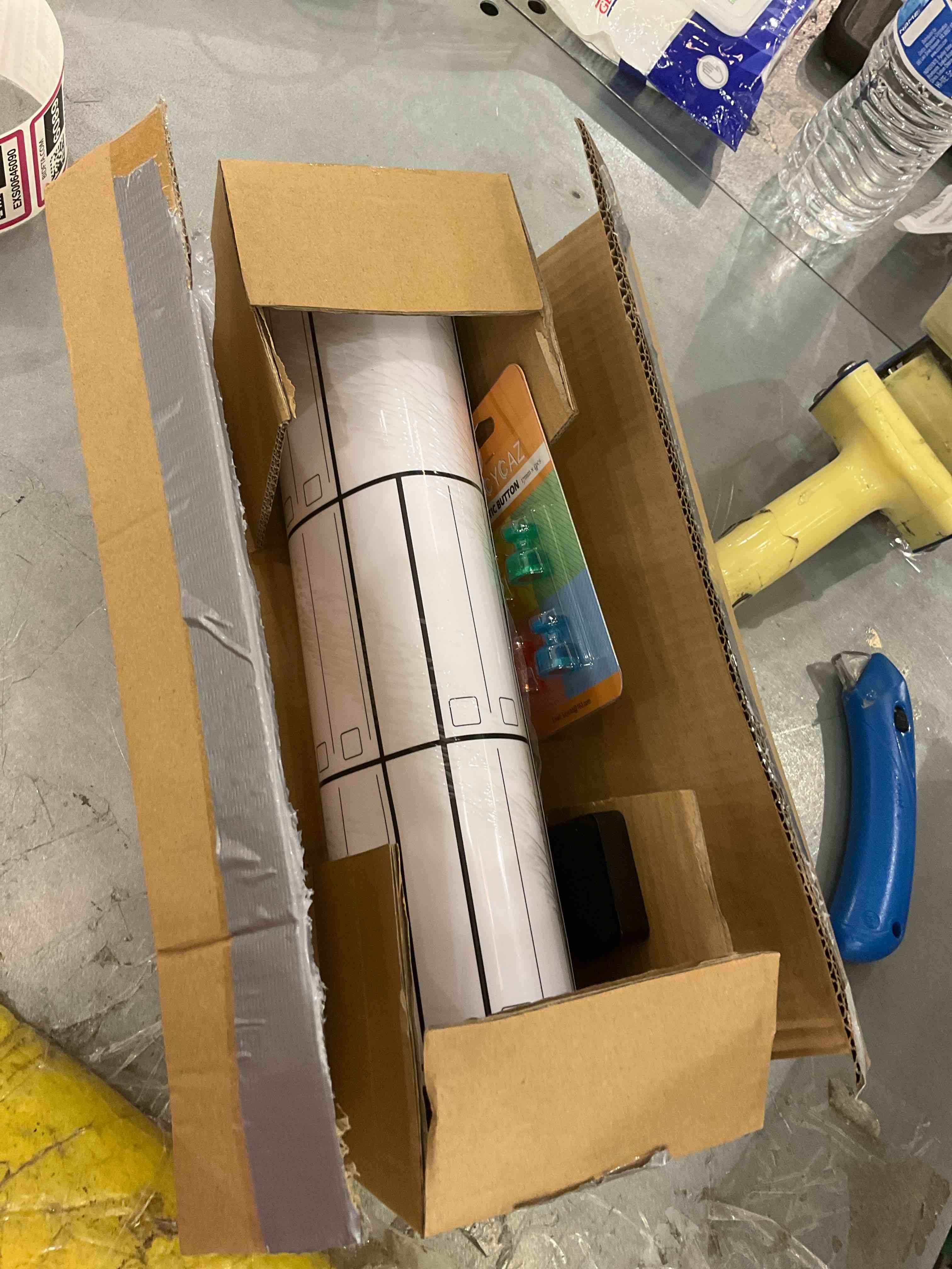 https://s3.amazonaws.com/lotting-images-prod/bidfta/EXS00646085_1696959893984.jpeg