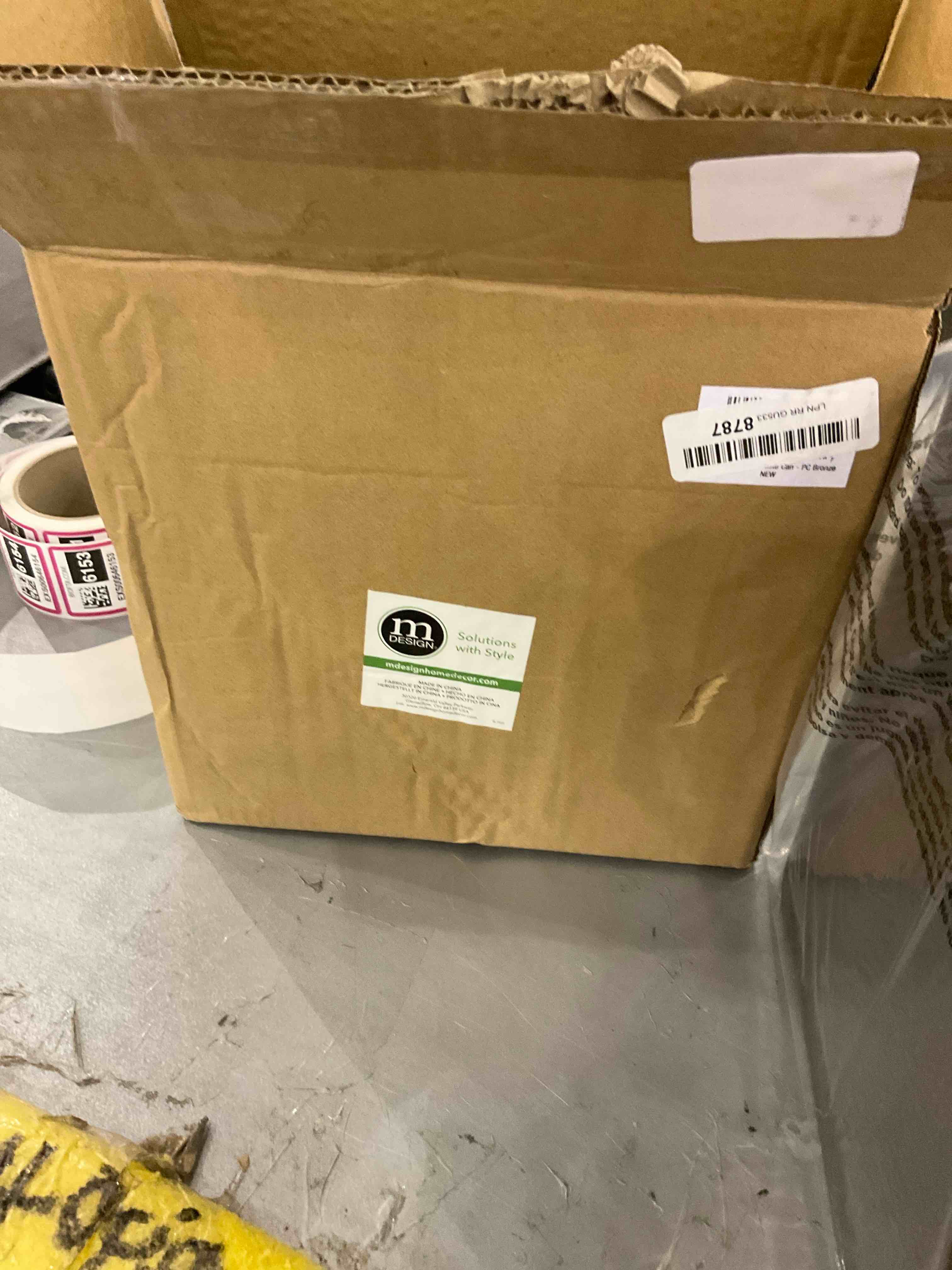 https://s3.amazonaws.com/lotting-images-prod/bidfta/EXS00646146_1697027472842.jpeg