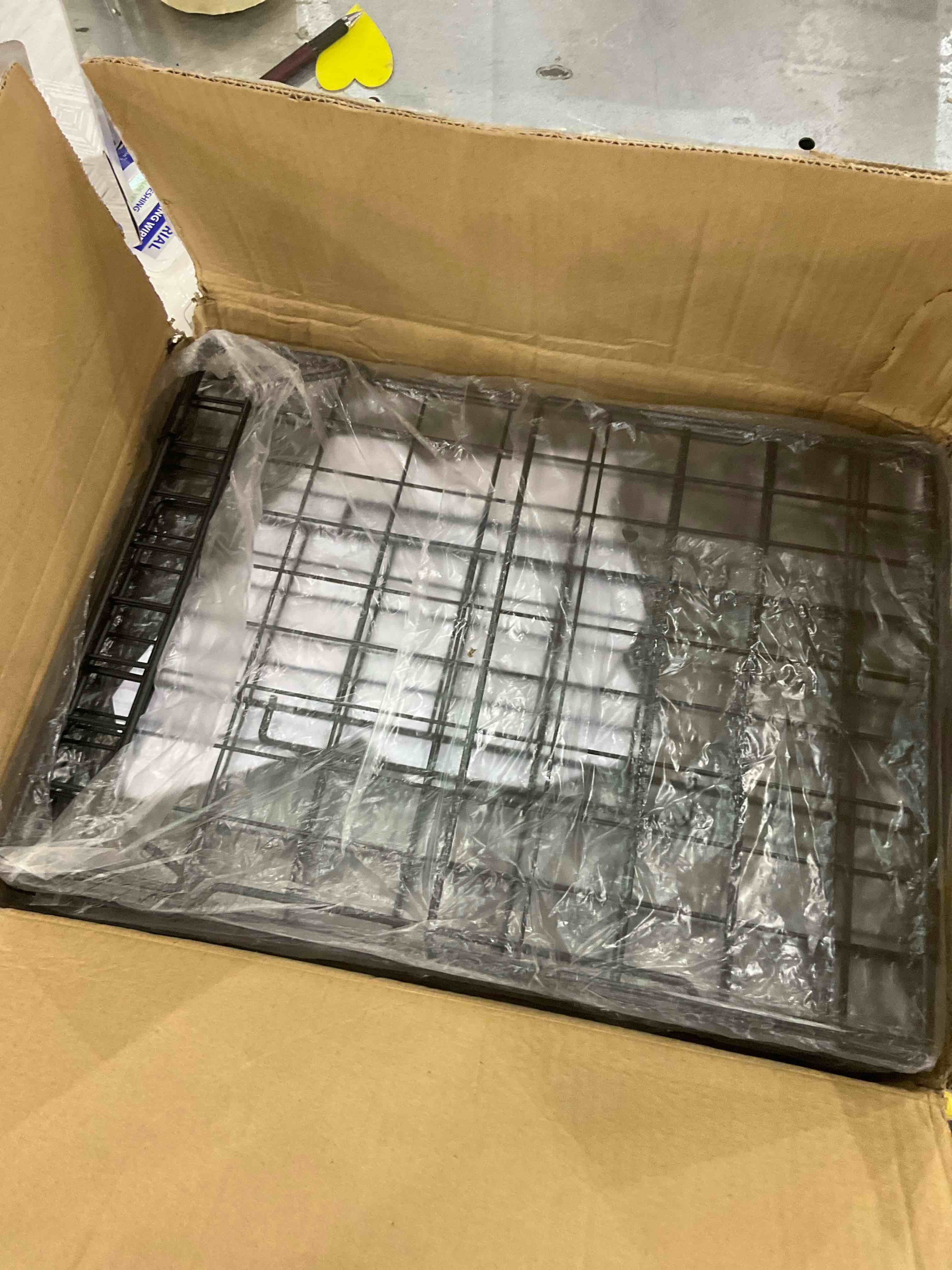 https://s3.amazonaws.com/lotting-images-prod/bidfta/EXS00646318_1697120759979.jpeg