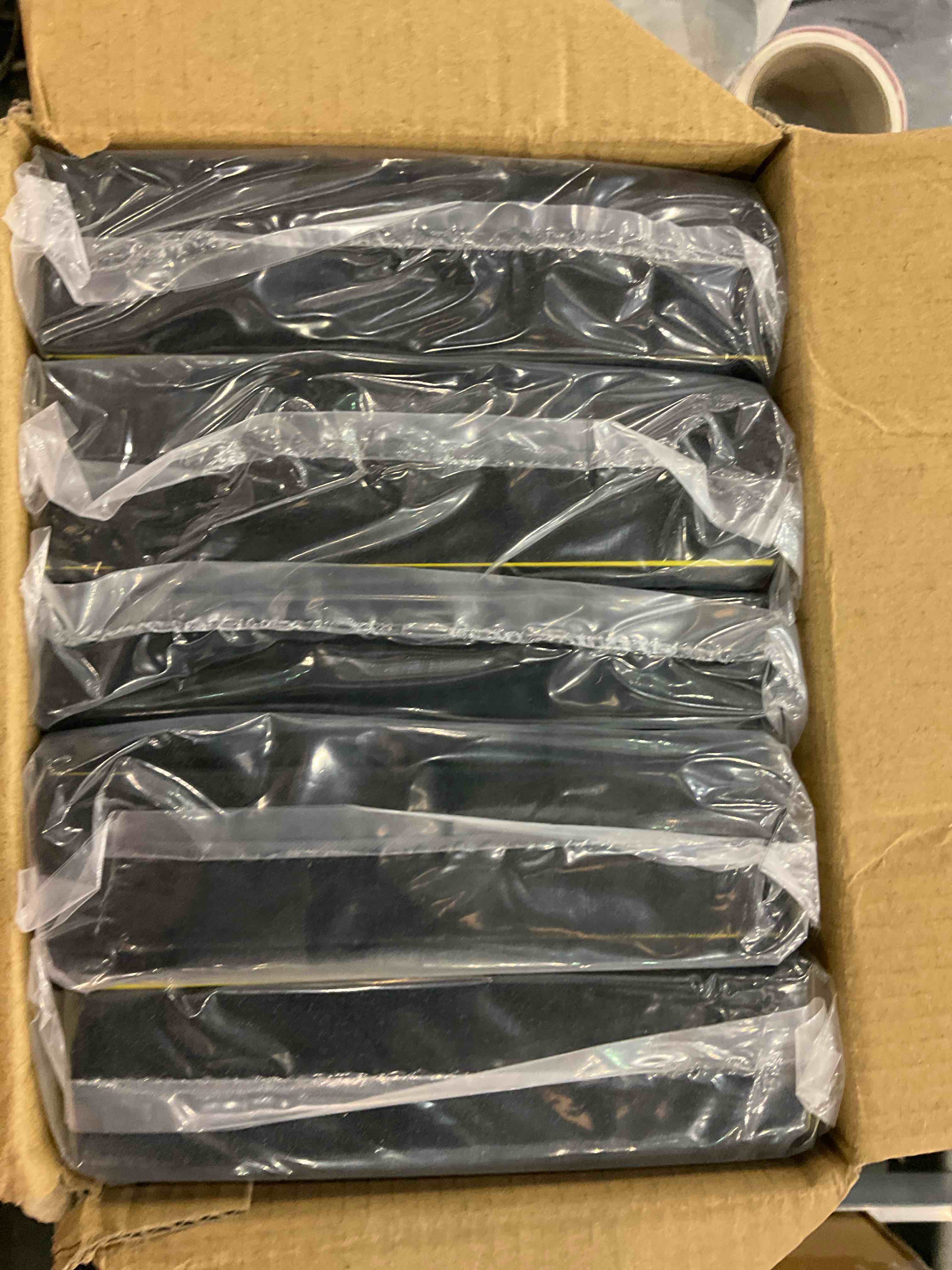 https://s3.amazonaws.com/lotting-images-prod/bidfta/EXS00647264_1697460469540.jpeg