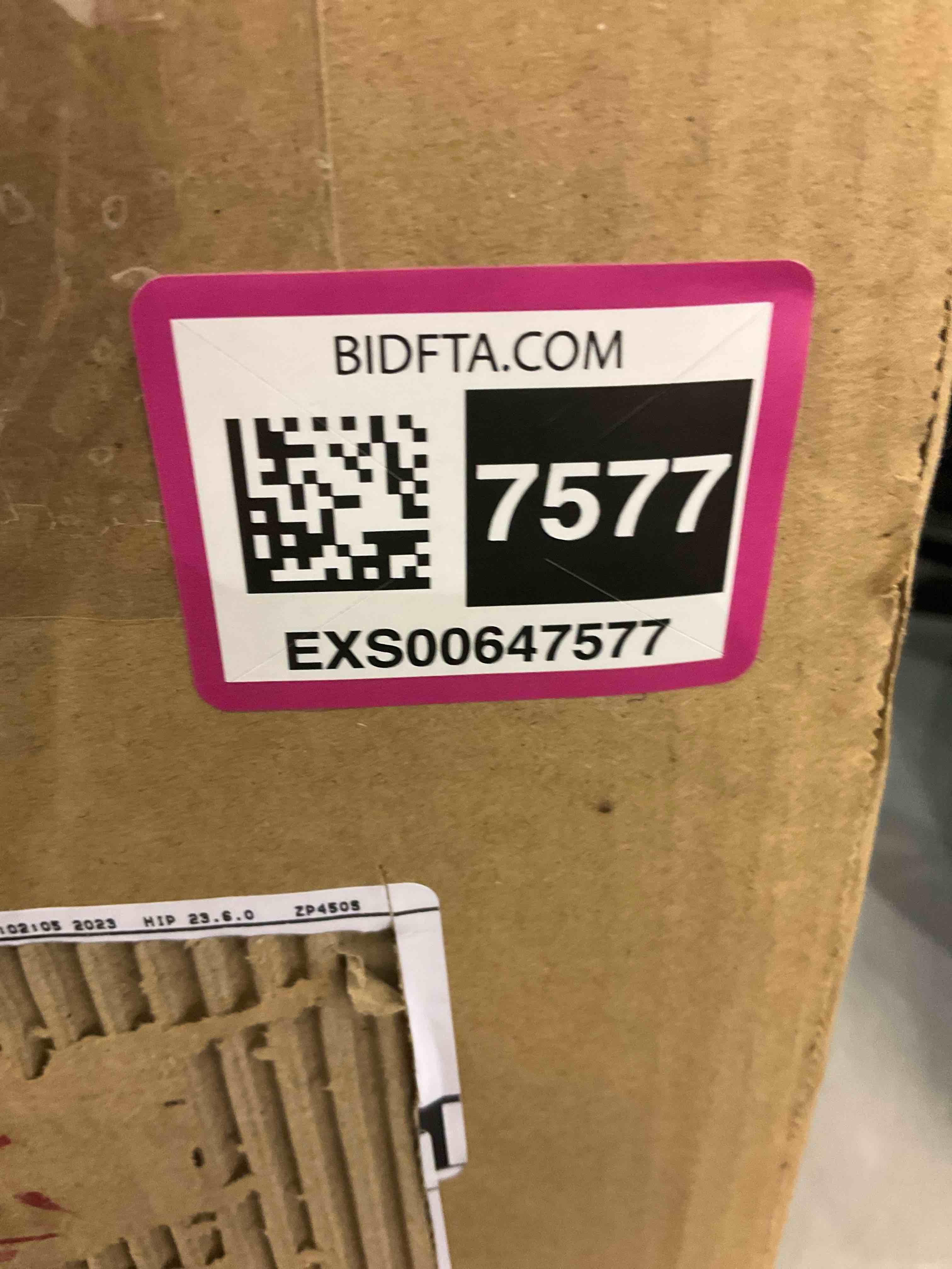 https://s3.amazonaws.com/lotting-images-prod/bidfta/EXS00647577_1697028091295.jpeg