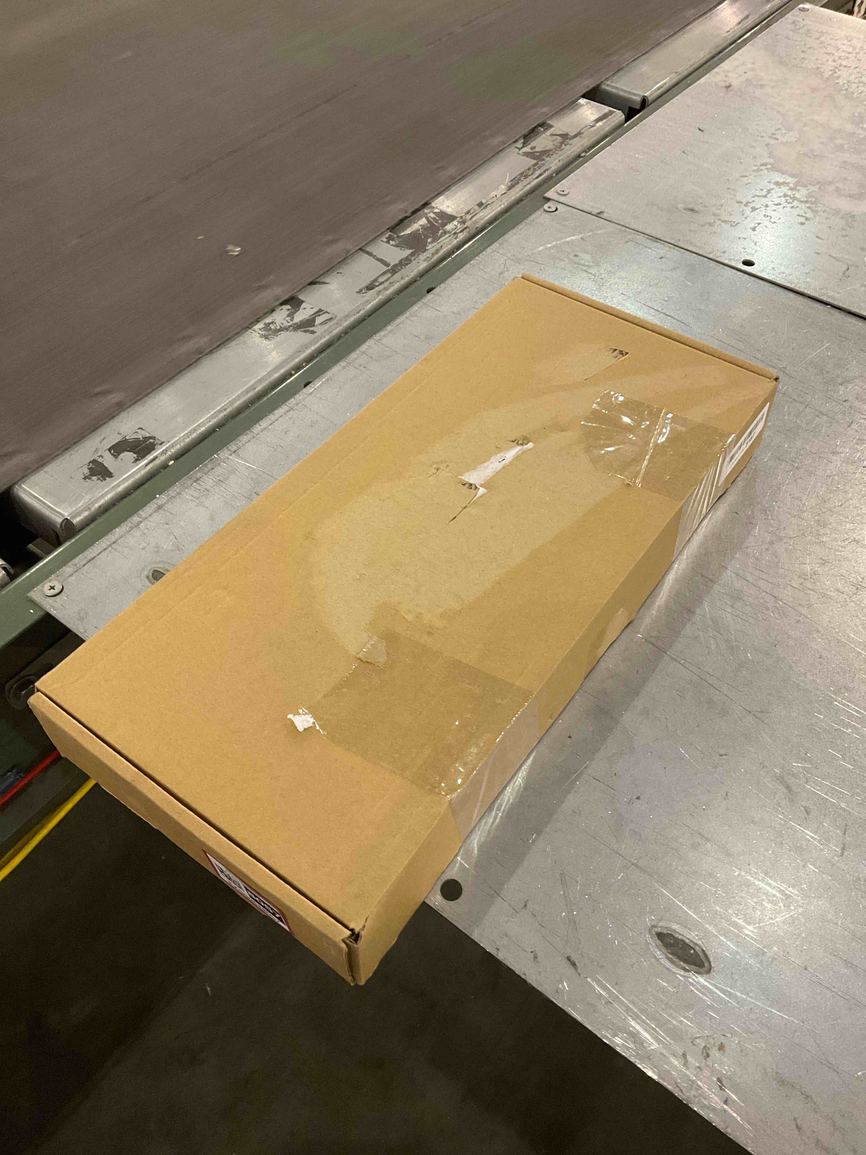 https://s3.amazonaws.com/lotting-images-prod/bidfta/EXS00648057_1697456327548.jpeg