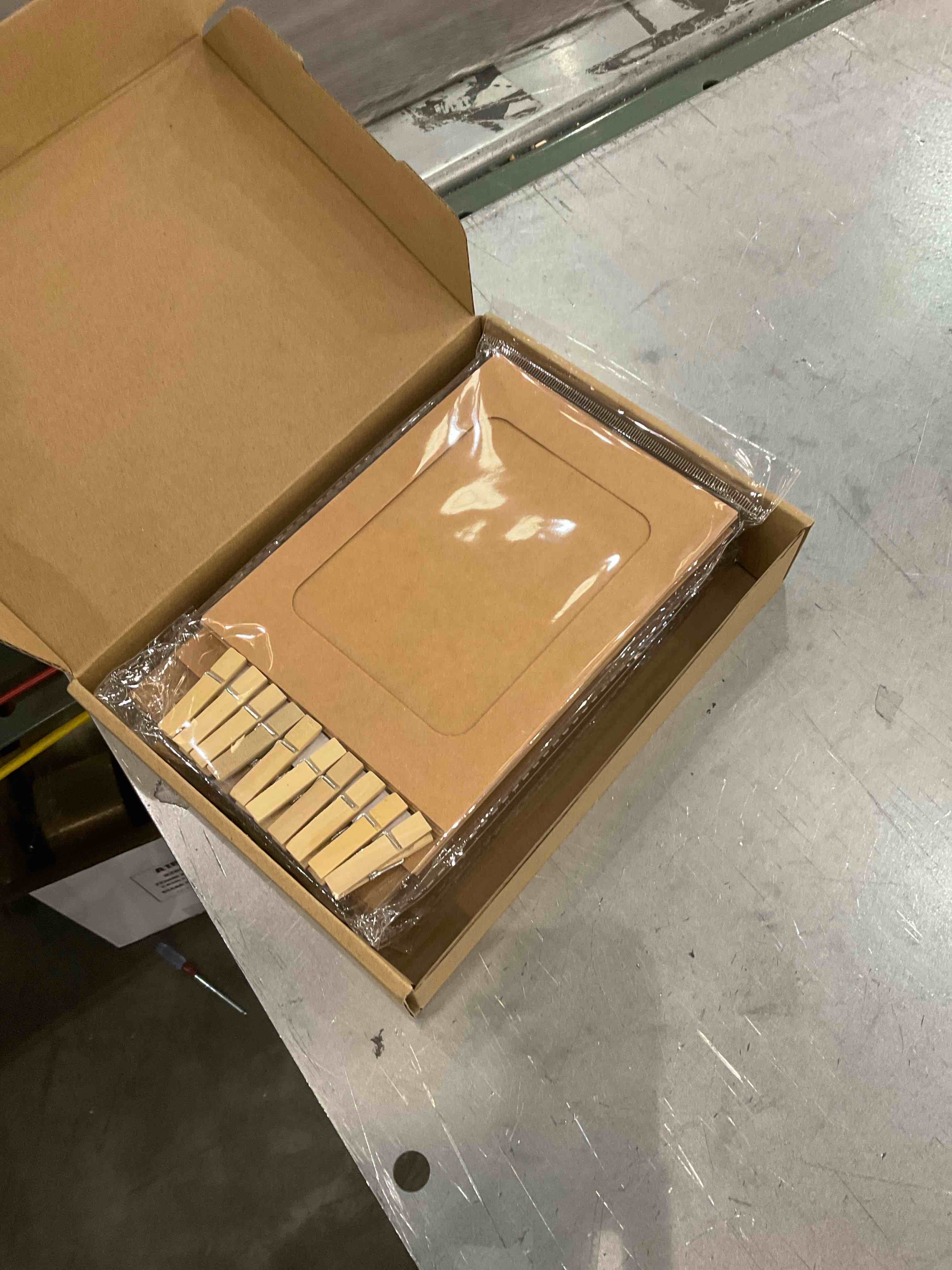 https://s3.amazonaws.com/lotting-images-prod/bidfta/EXS00648270_1697485221219.jpeg