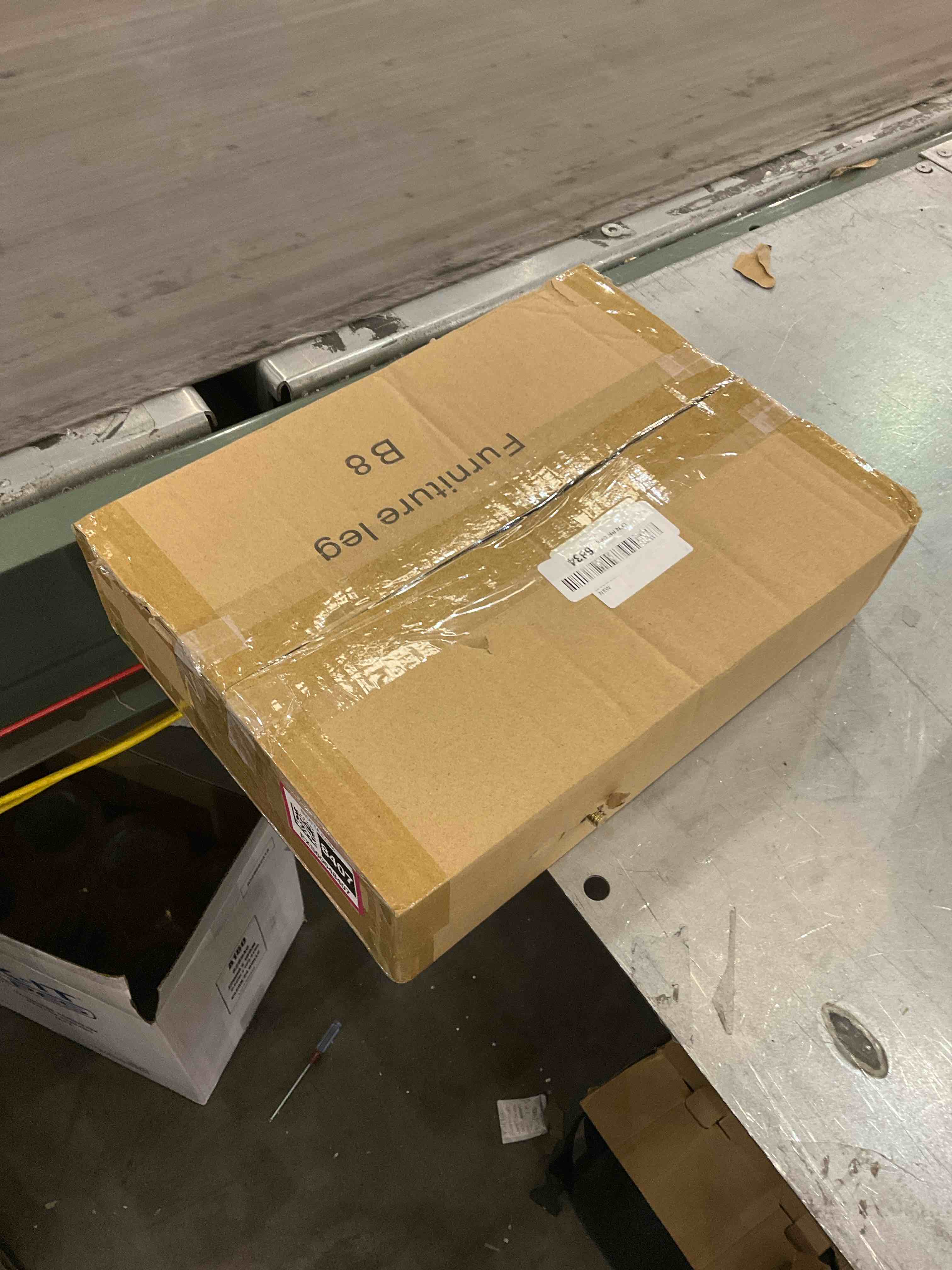 https://s3.amazonaws.com/lotting-images-prod/bidfta/EXS00648407_1697557215765.jpeg