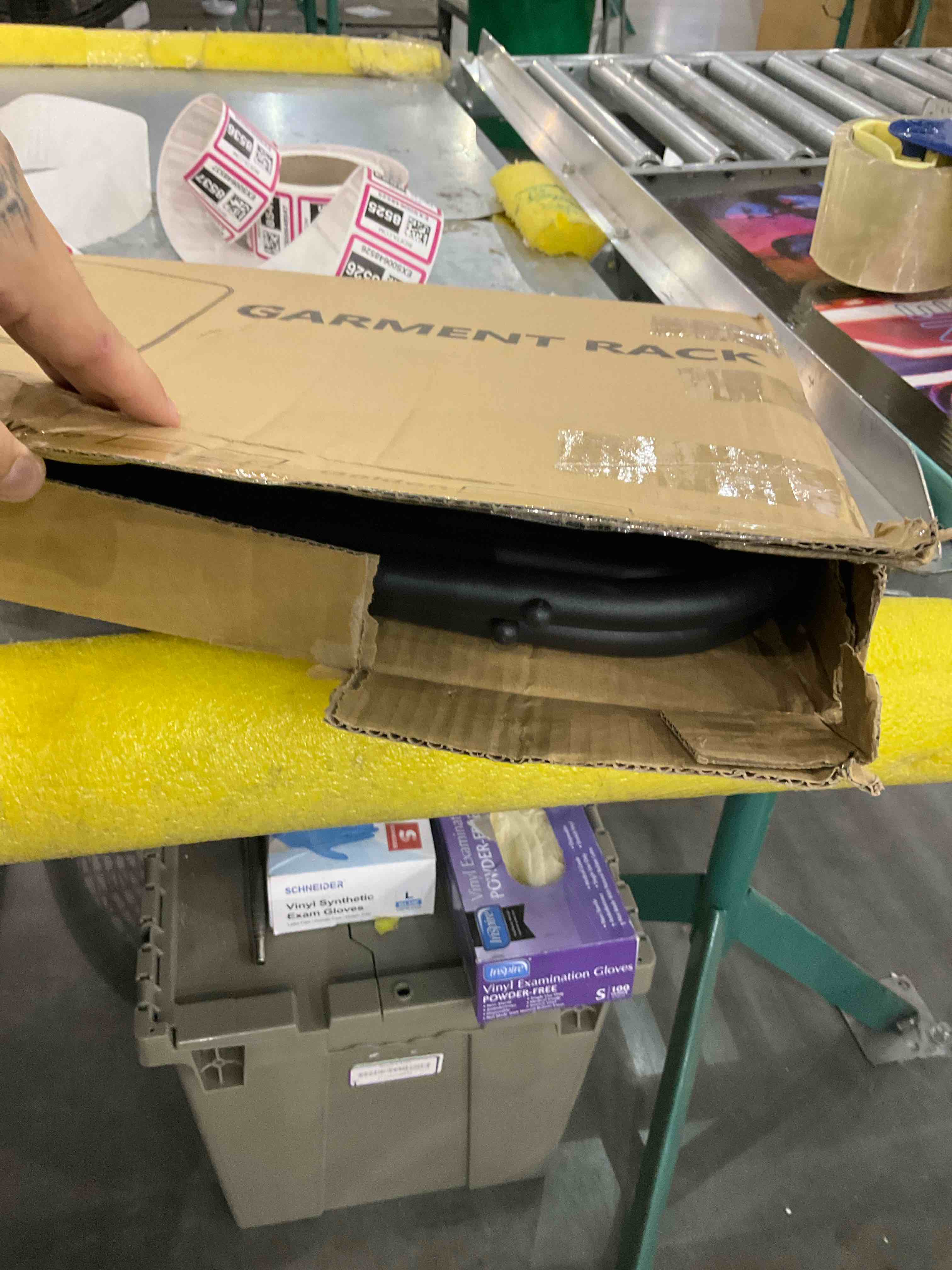 https://s3.amazonaws.com/lotting-images-prod/bidfta/EXS00648508_1697027784291.jpeg