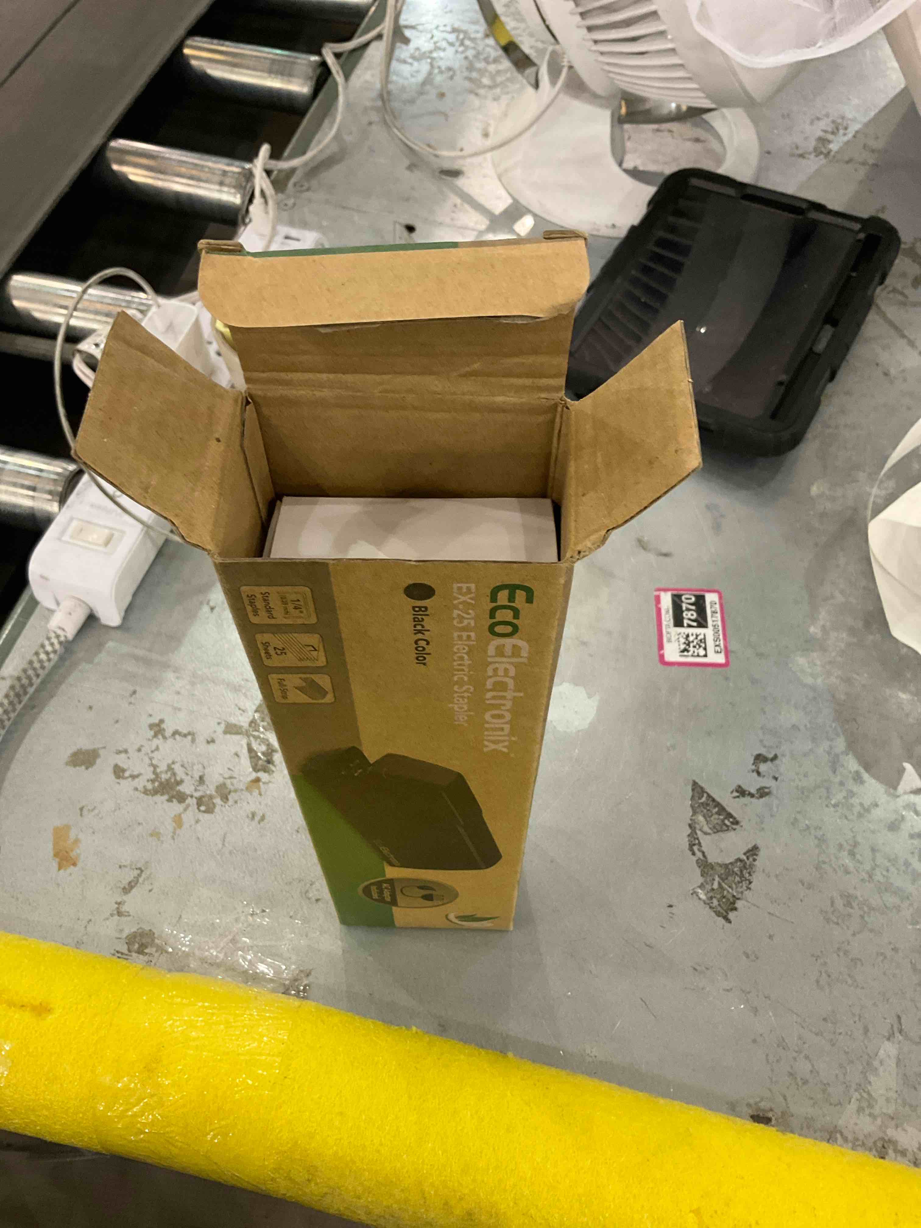 https://s3.amazonaws.com/lotting-images-prod/bidfta/EXS00648545_1697034599904.jpeg
