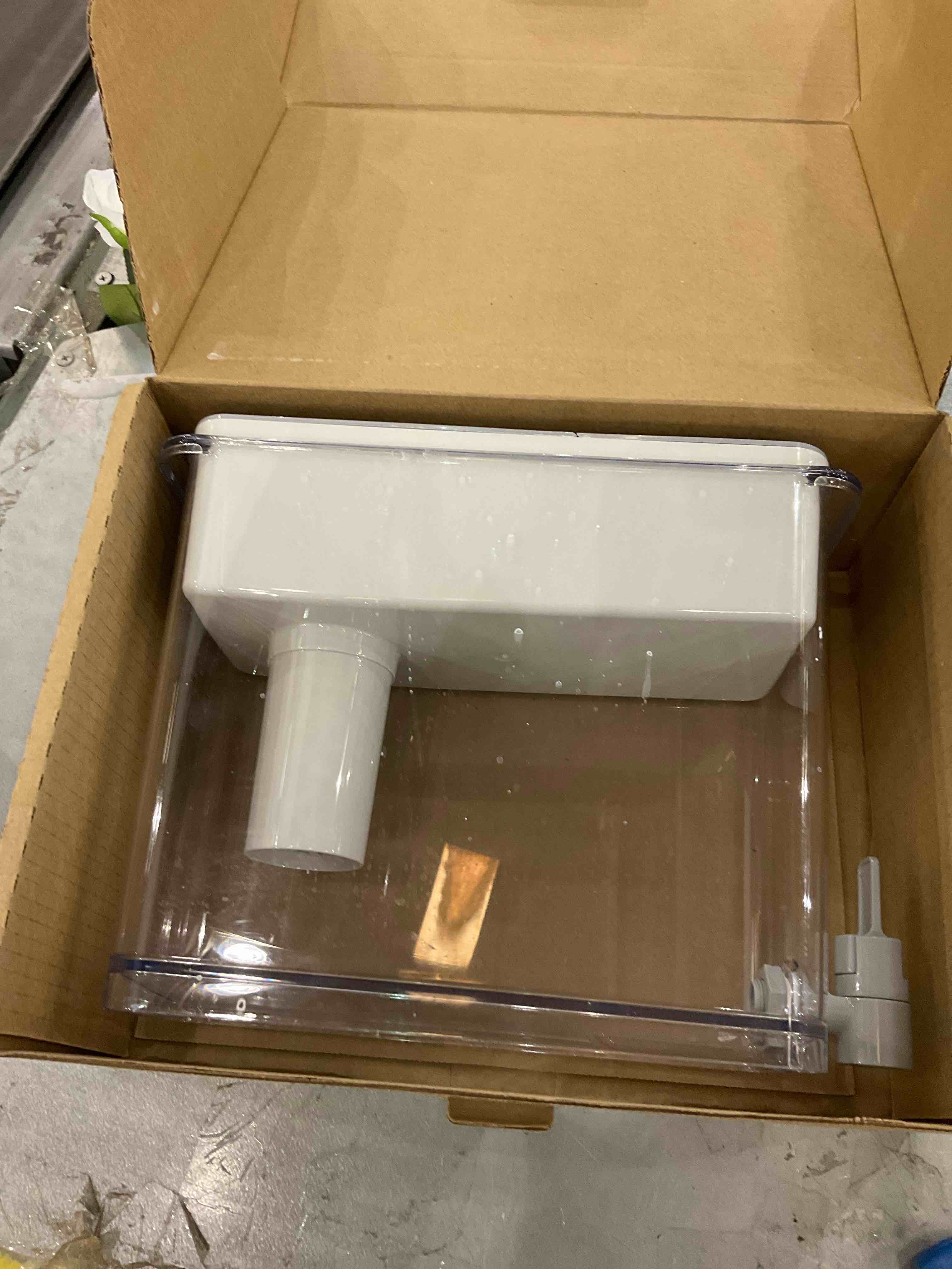 https://s3.amazonaws.com/lotting-images-prod/bidfta/EXS00649162_1697469340268.jpeg