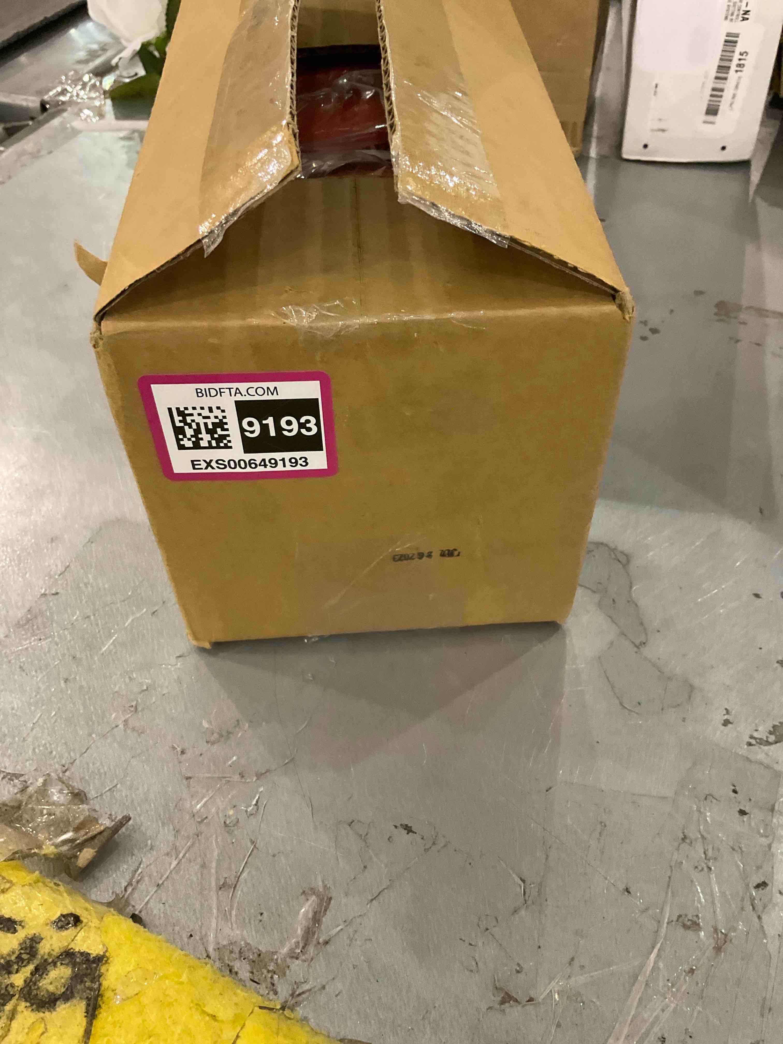 https://s3.amazonaws.com/lotting-images-prod/bidfta/EXS00649193_1697477131931.jpeg