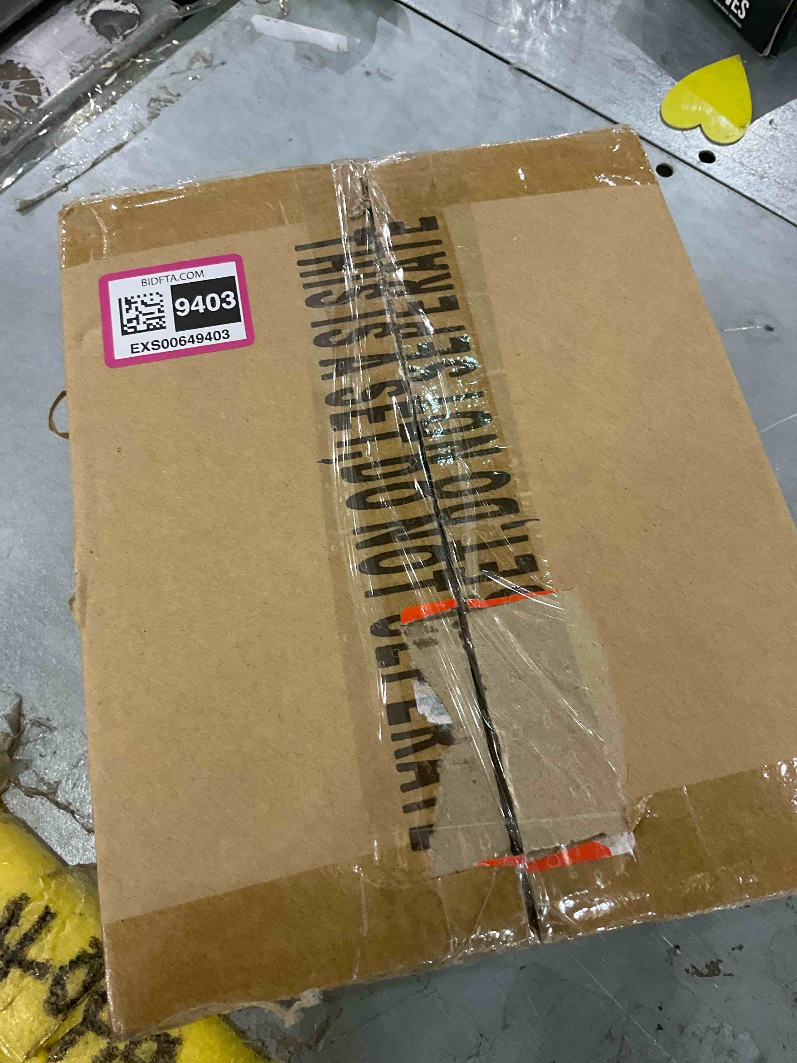 https://s3.amazonaws.com/lotting-images-prod/bidfta/EXS00649403_1697572085562.jpeg