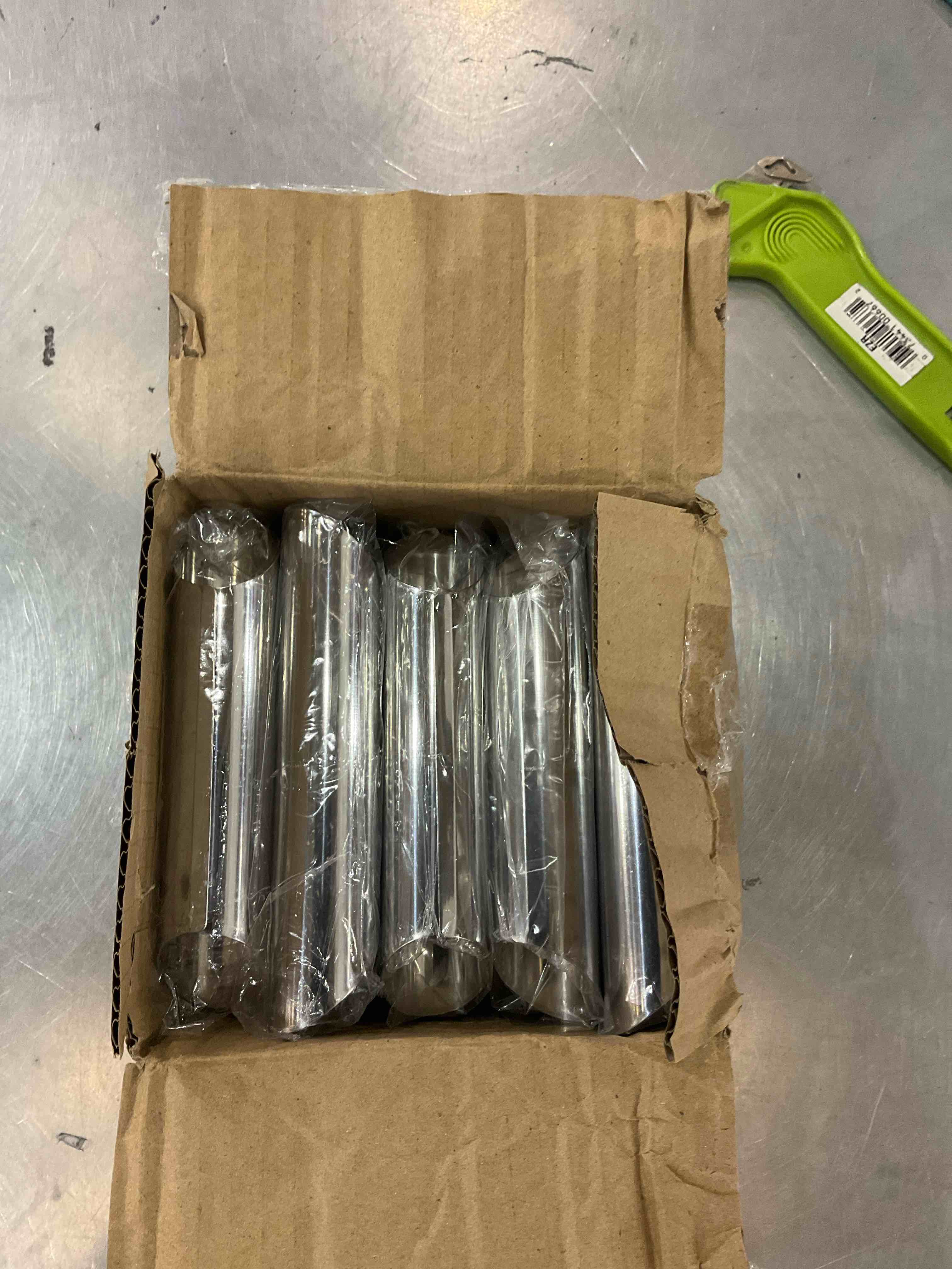 https://s3.amazonaws.com/lotting-images-prod/bidfta/EXS00649769_1697034539389.jpeg