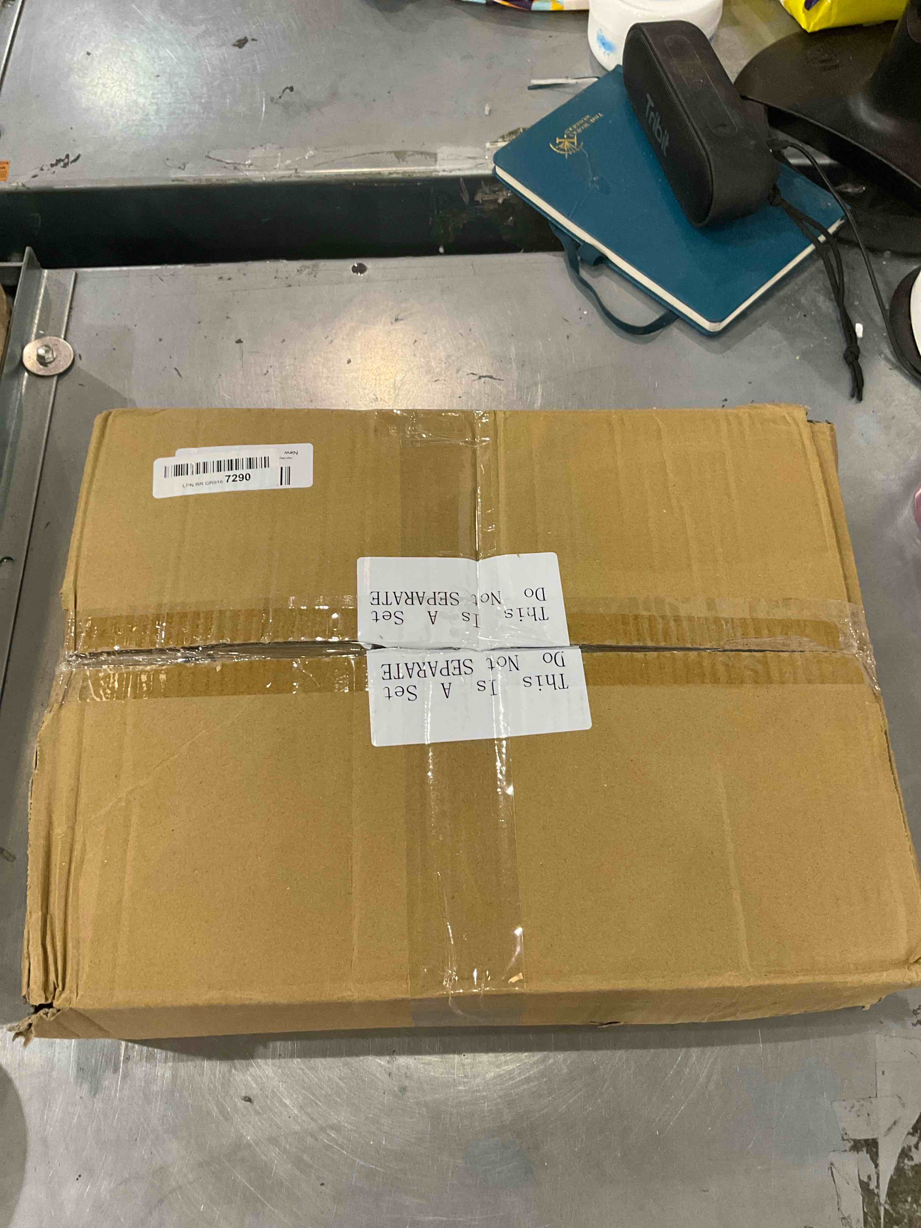 https://s3.amazonaws.com/lotting-images-prod/bidfta/EXS00649927_1697054853325.jpeg
