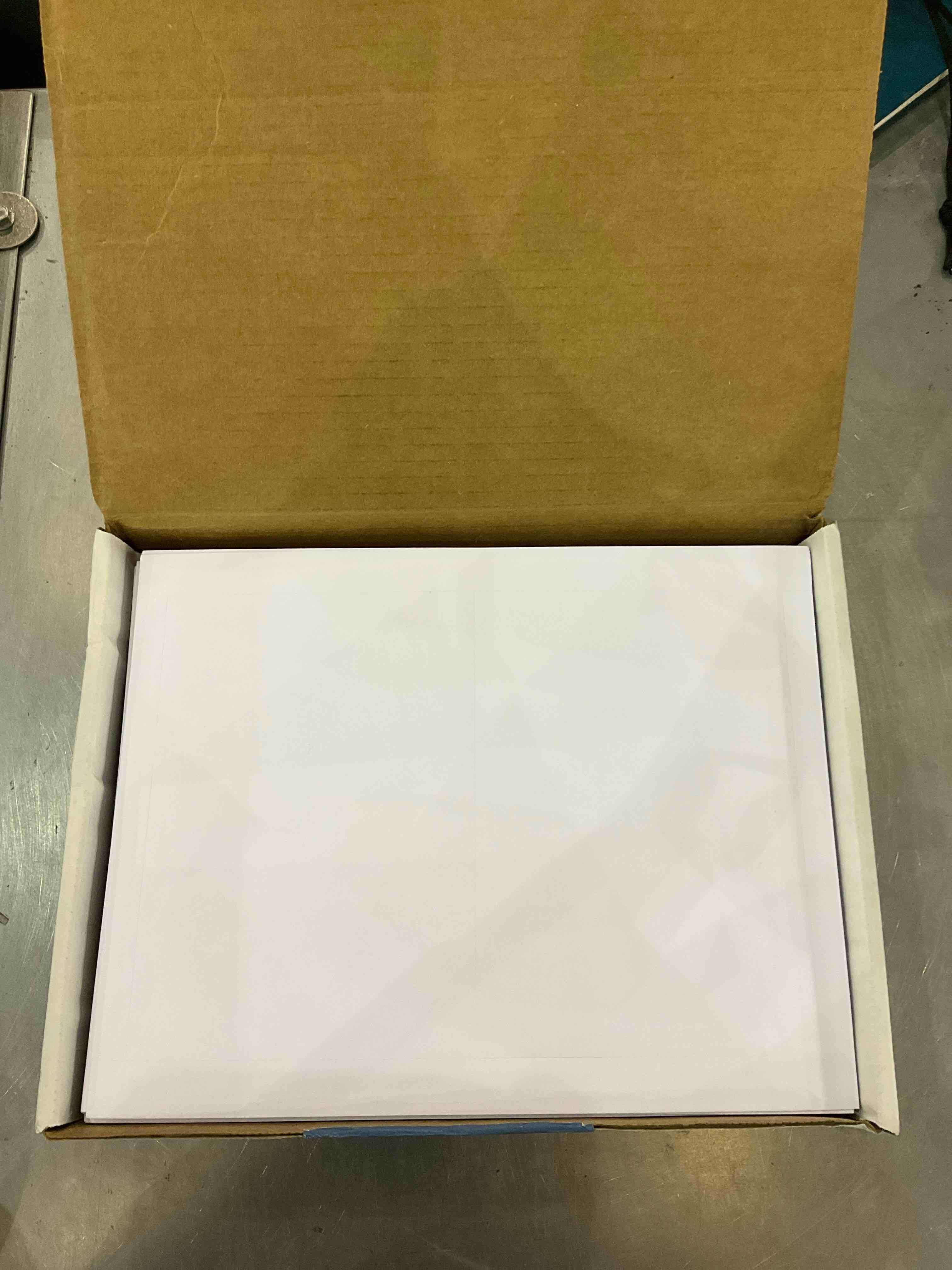 https://s3.amazonaws.com/lotting-images-prod/bidfta/EXS00649984_1697118742771.jpeg