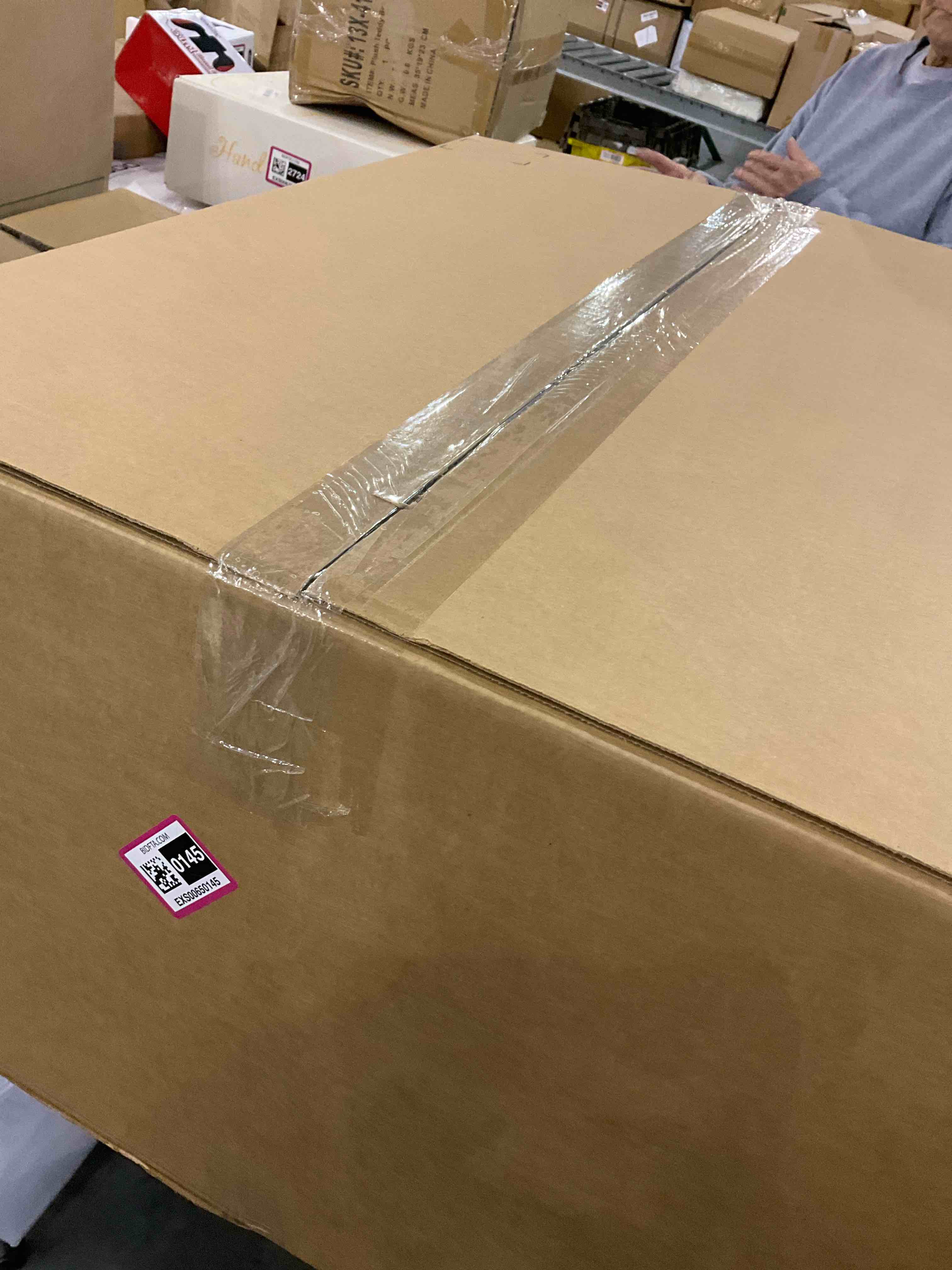 https://s3.amazonaws.com/lotting-images-prod/bidfta/EXS00650145_1707136431268.jpeg